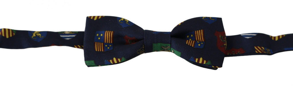 Dolce &amp; Gabbana – Exquisite Seidenfliege mit blauem Flaggen-Print