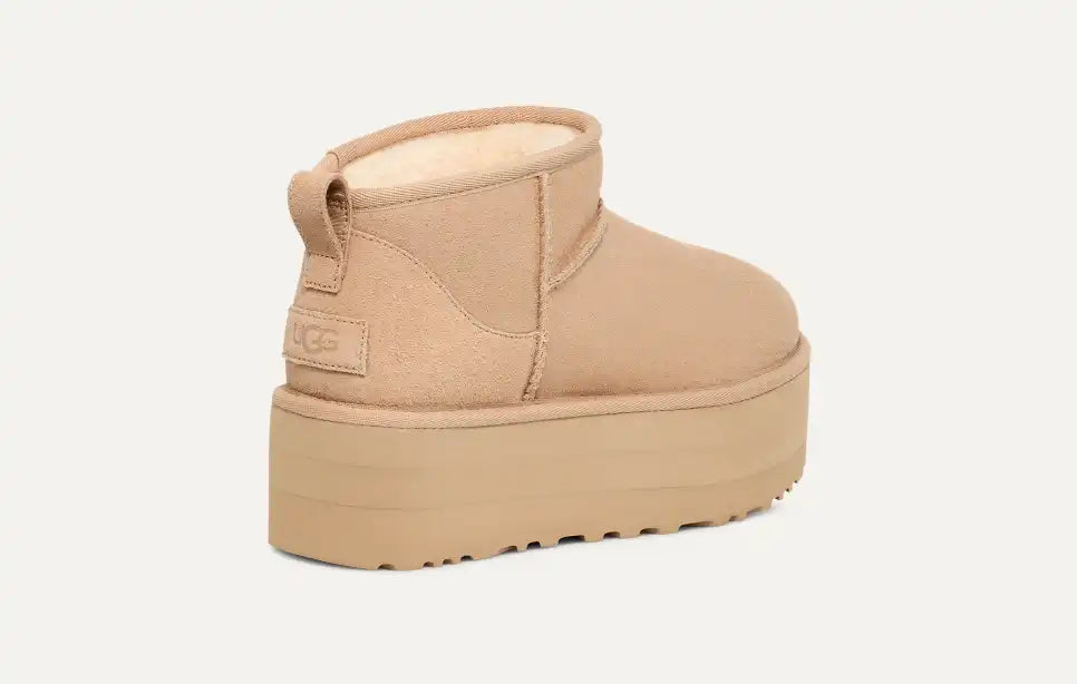 UGG Australia Damen Classic Ultra Mini Plateaustiefel Beige