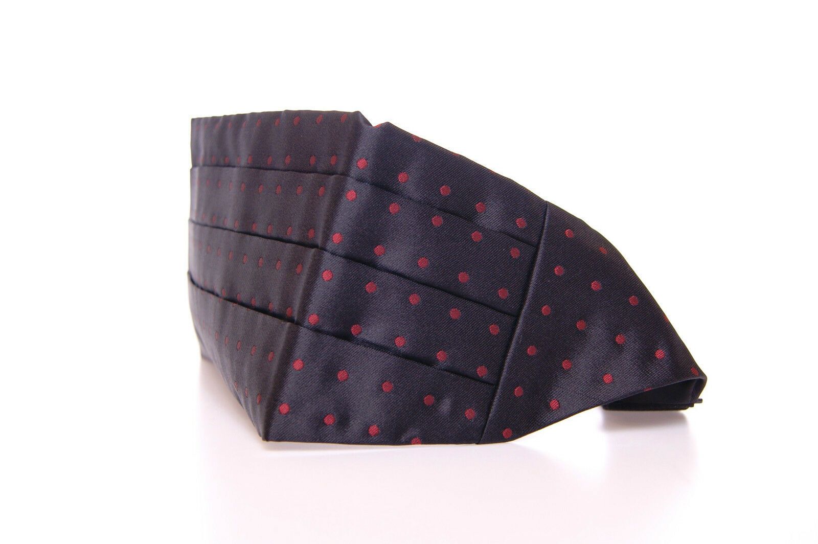 Dolce &amp; Gabbana Élégante ceinture de smoking en soie noire à pois rouges