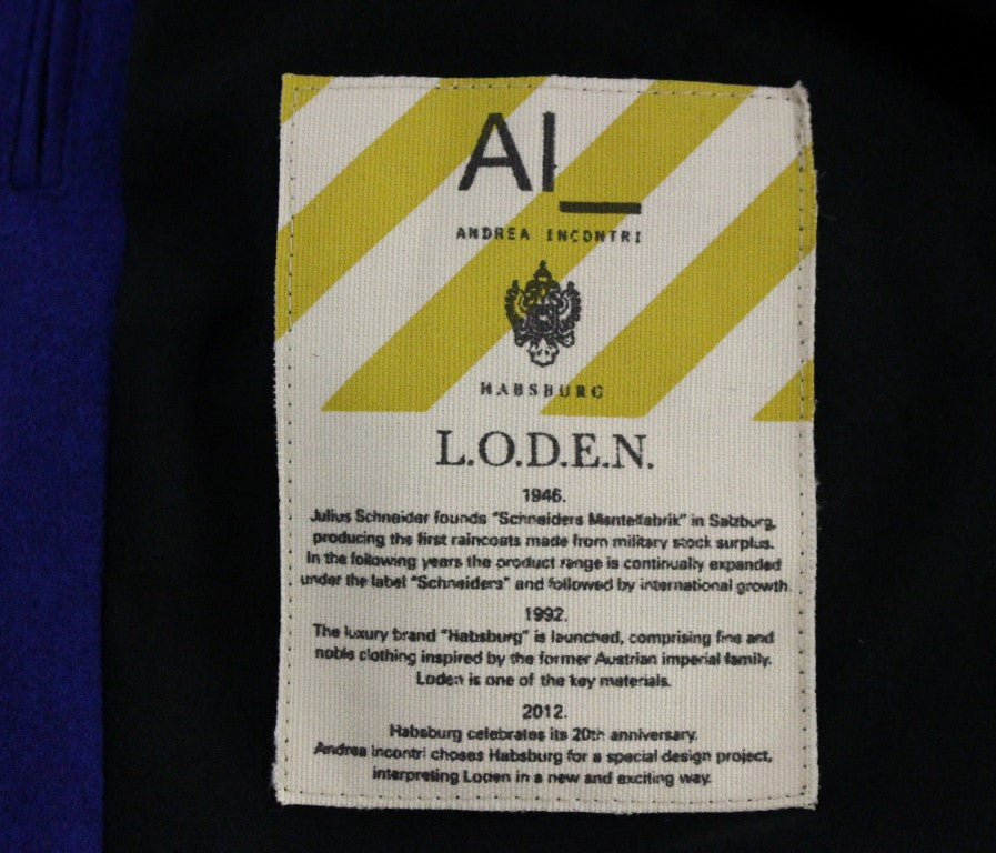 Andrea Incontri Elegante blaue Wolljacke mit abnehmbarem Kragen