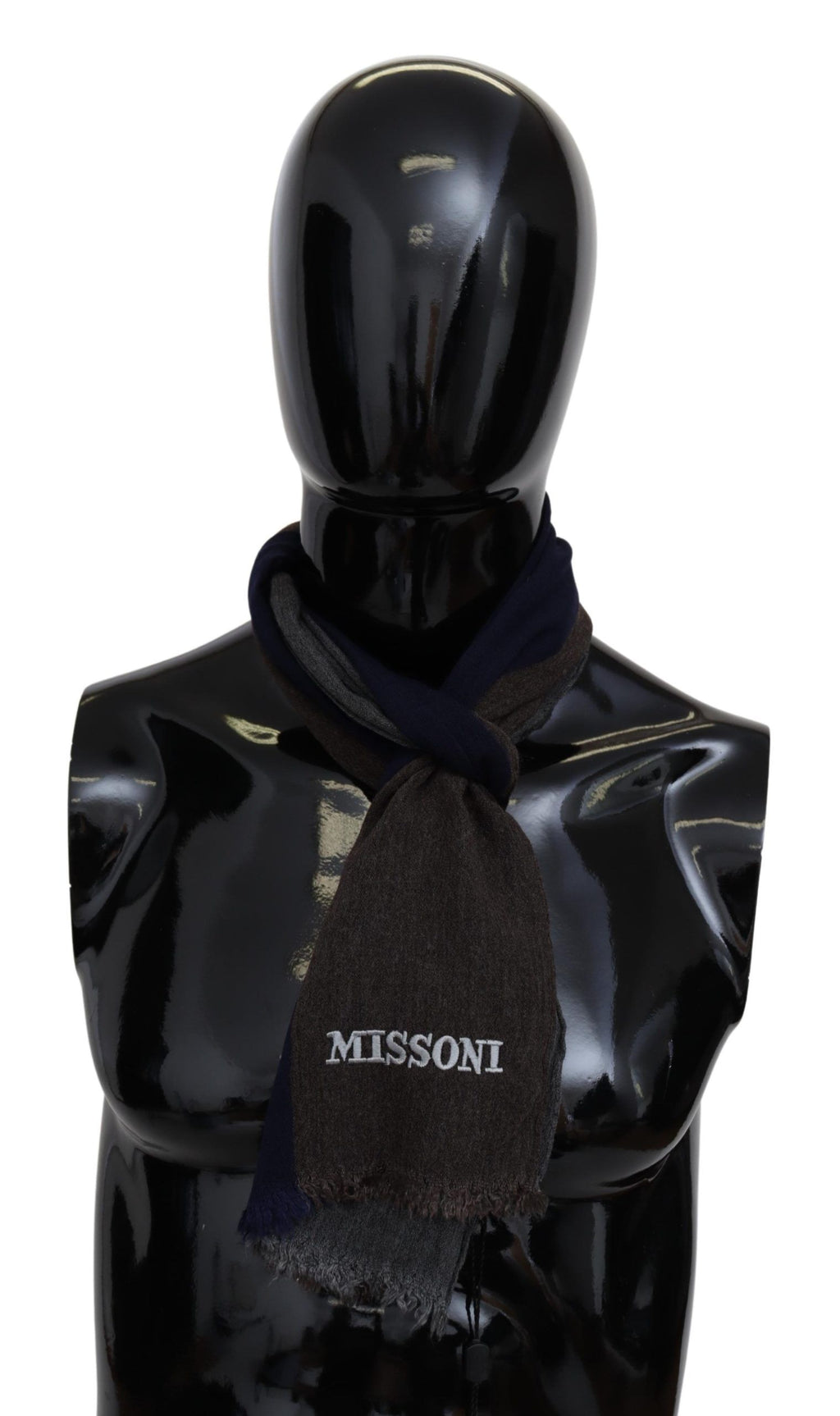 Eleganter, mehrfarbiger Wollschal von Missoni mit charakteristischer Stickerei