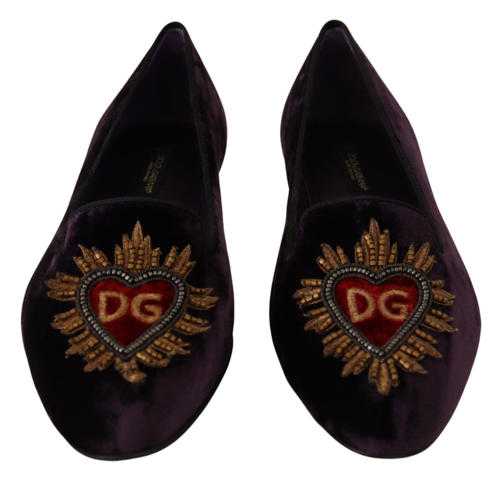 Dolce &amp; Gabbana – Schicke Loafer aus lila Samt mit Herzdetail