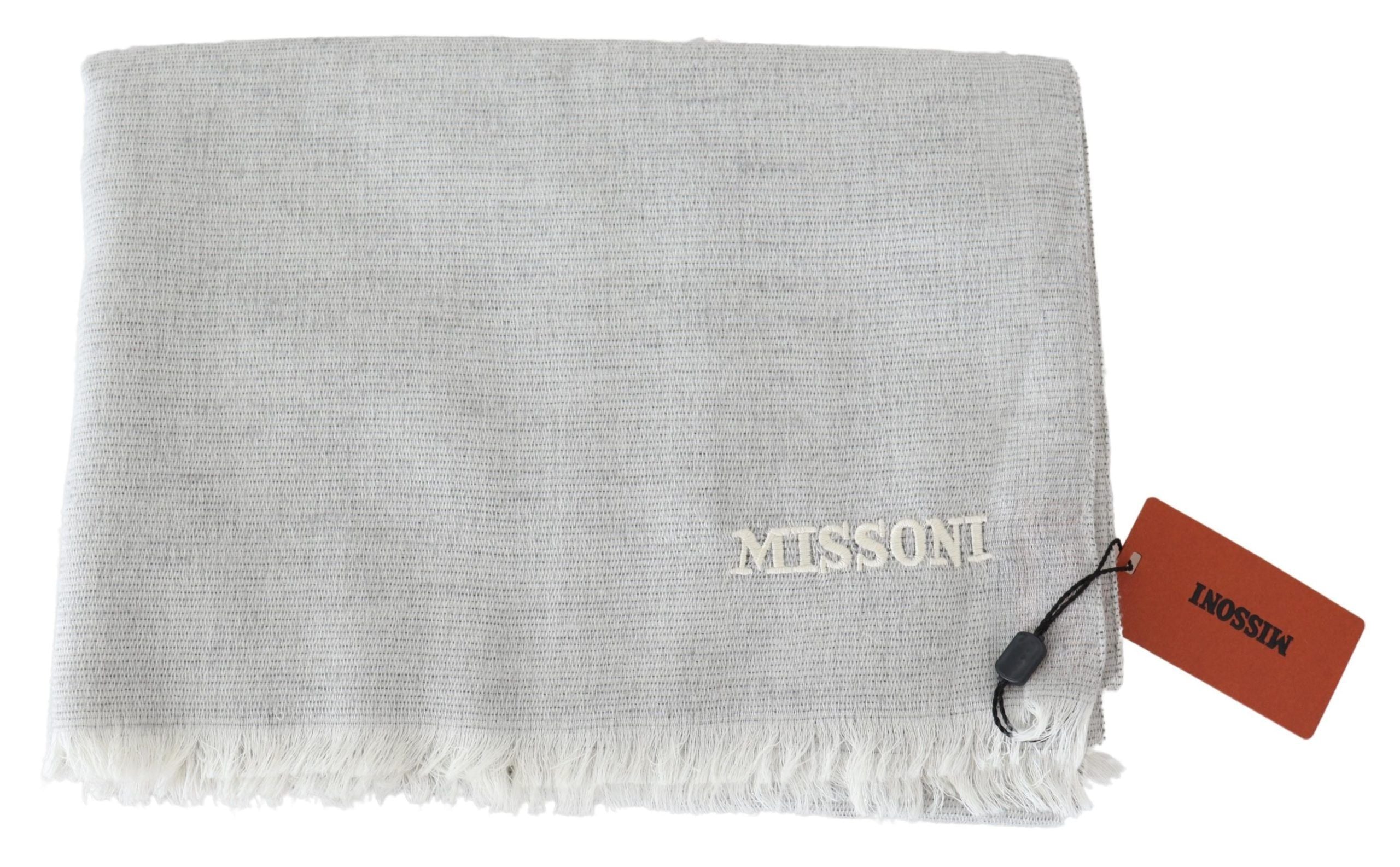 Eleganter Wollschal von Missoni mit charakteristischer Stickerei