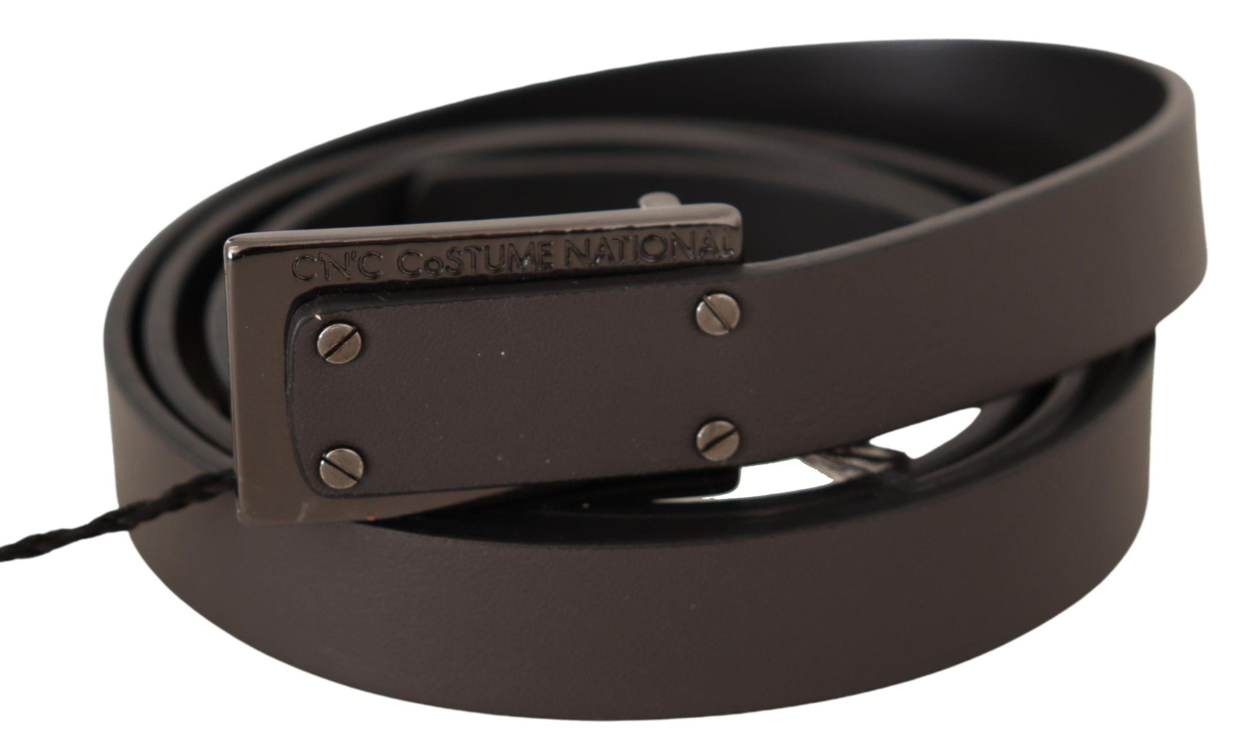 Ceinture élégante en cuir avec boucle en métal pour costume national