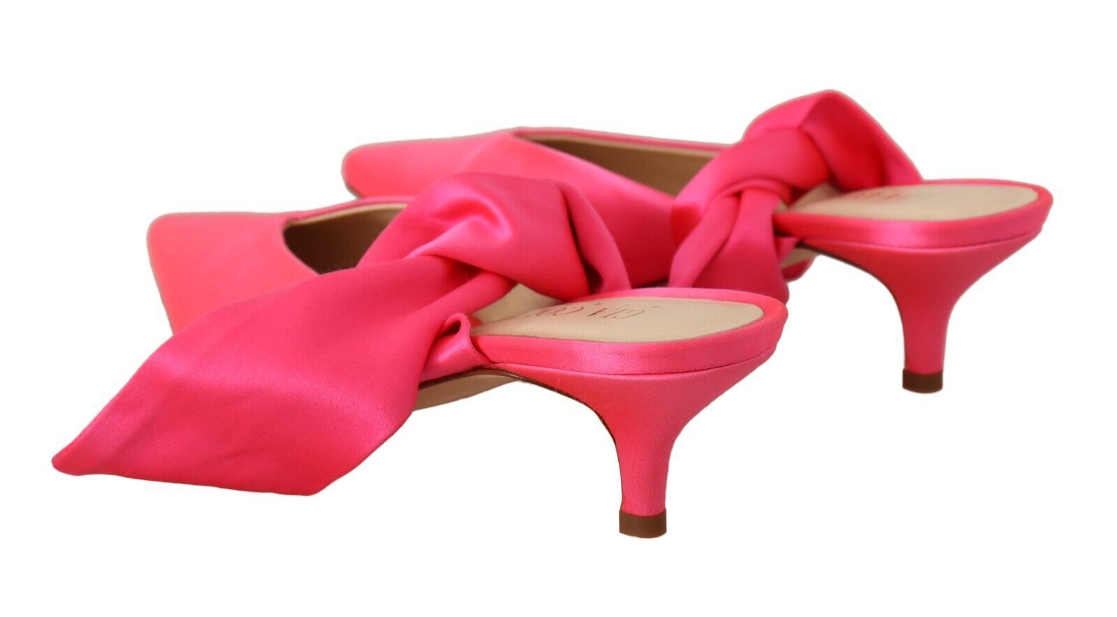 GIA COUTURE Schicke rosa Kitten Heels für elegante Abende