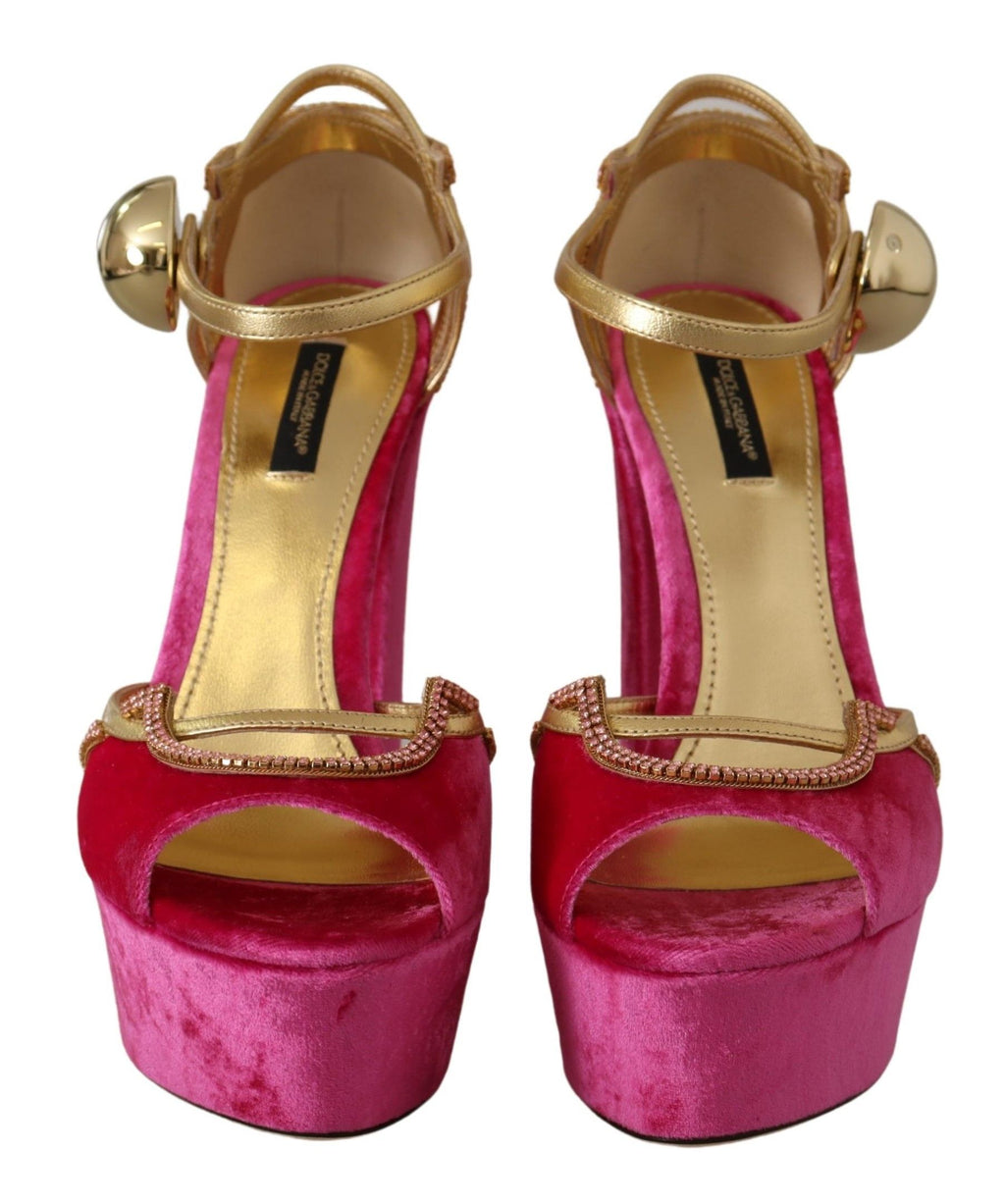 Dolce &amp; Gabbana – Ätherische Sandalen aus rosa Samt mit Kristallen