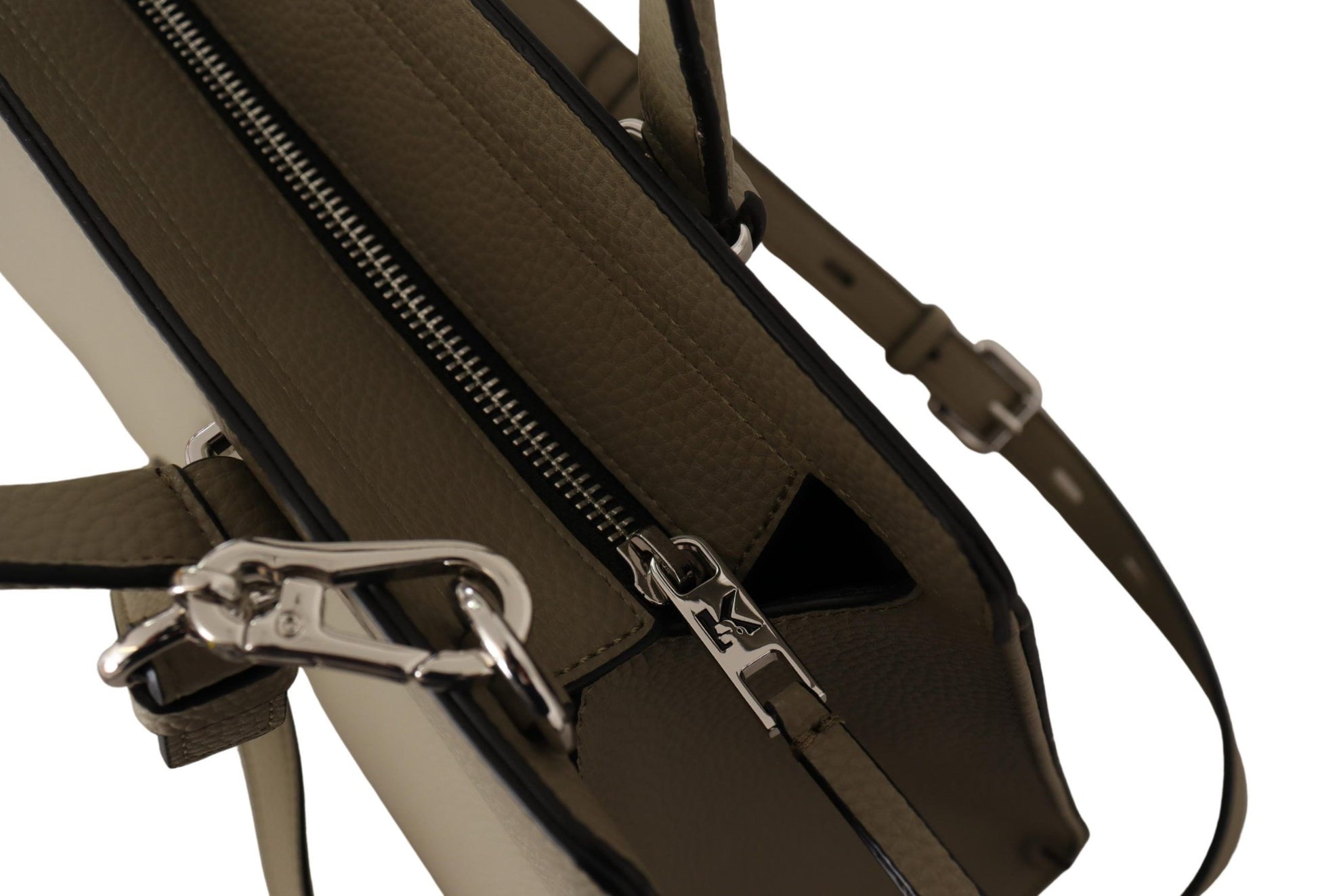 Sac fourre-tout en cuir vert sauge enchanteur Karl Lagerfeld