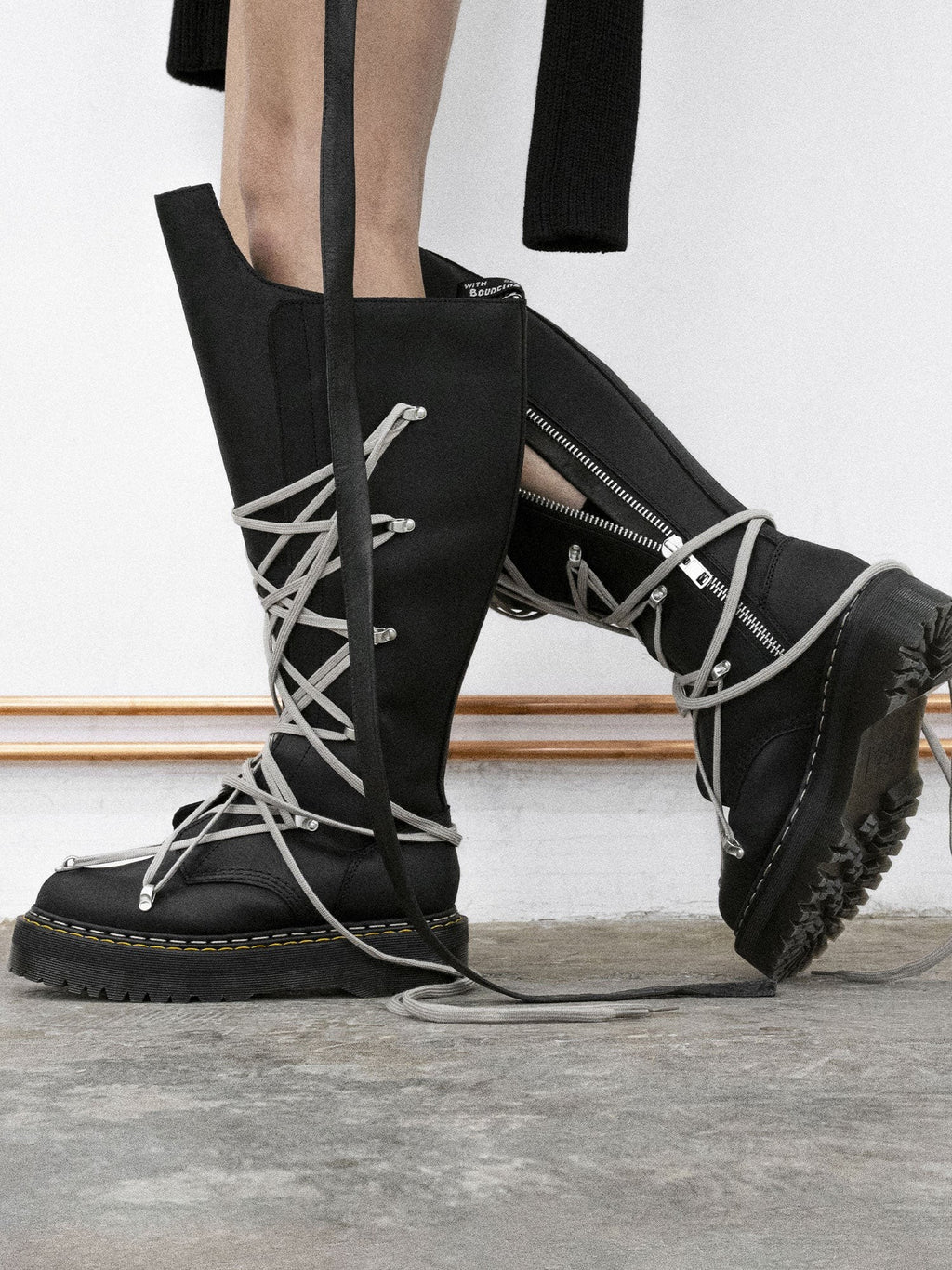 DR. MARTENS X RICK OWENS 1B60 Quad Sole Pentalace Leather Boot