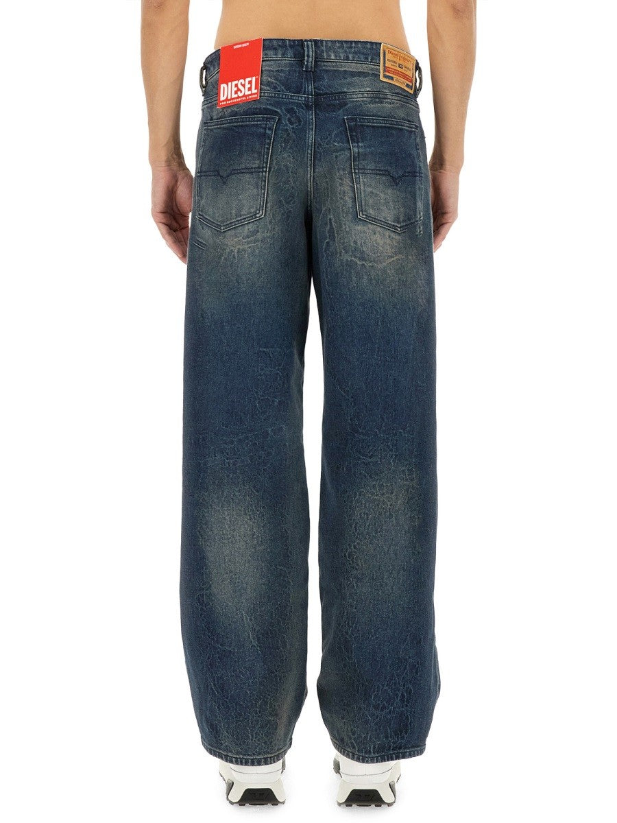 Diesel "2001 D-MACRO-FSG1" JEANS