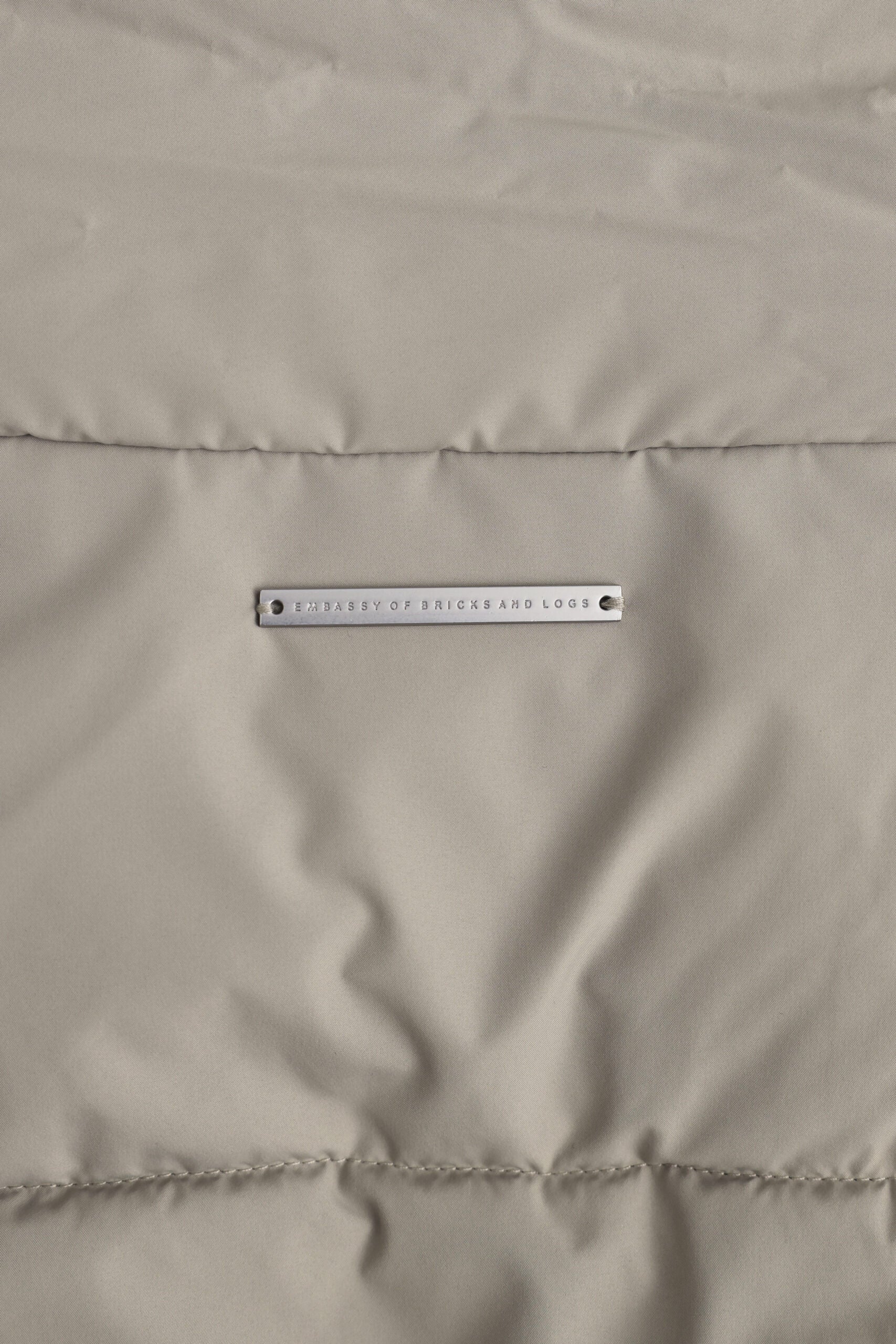 EMBASSY OF BRICKS AND LOGS LYNDON PUFFER JACKET