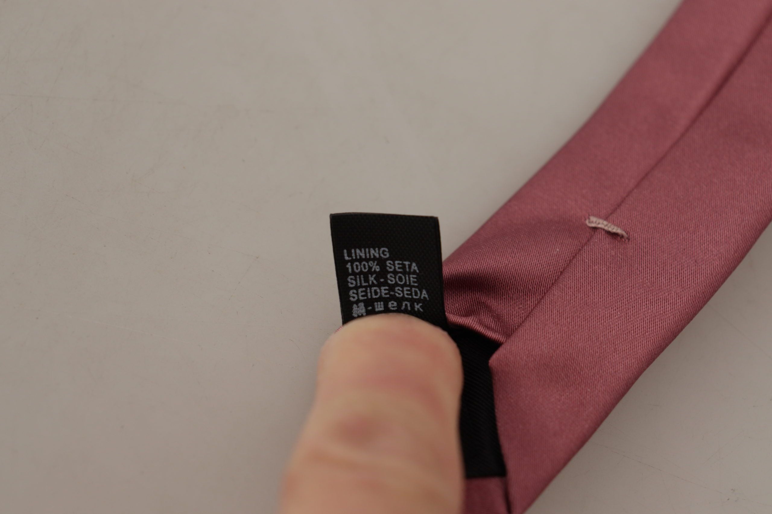 Dolce &amp; Gabbana Elegante rosa Seidenfliege