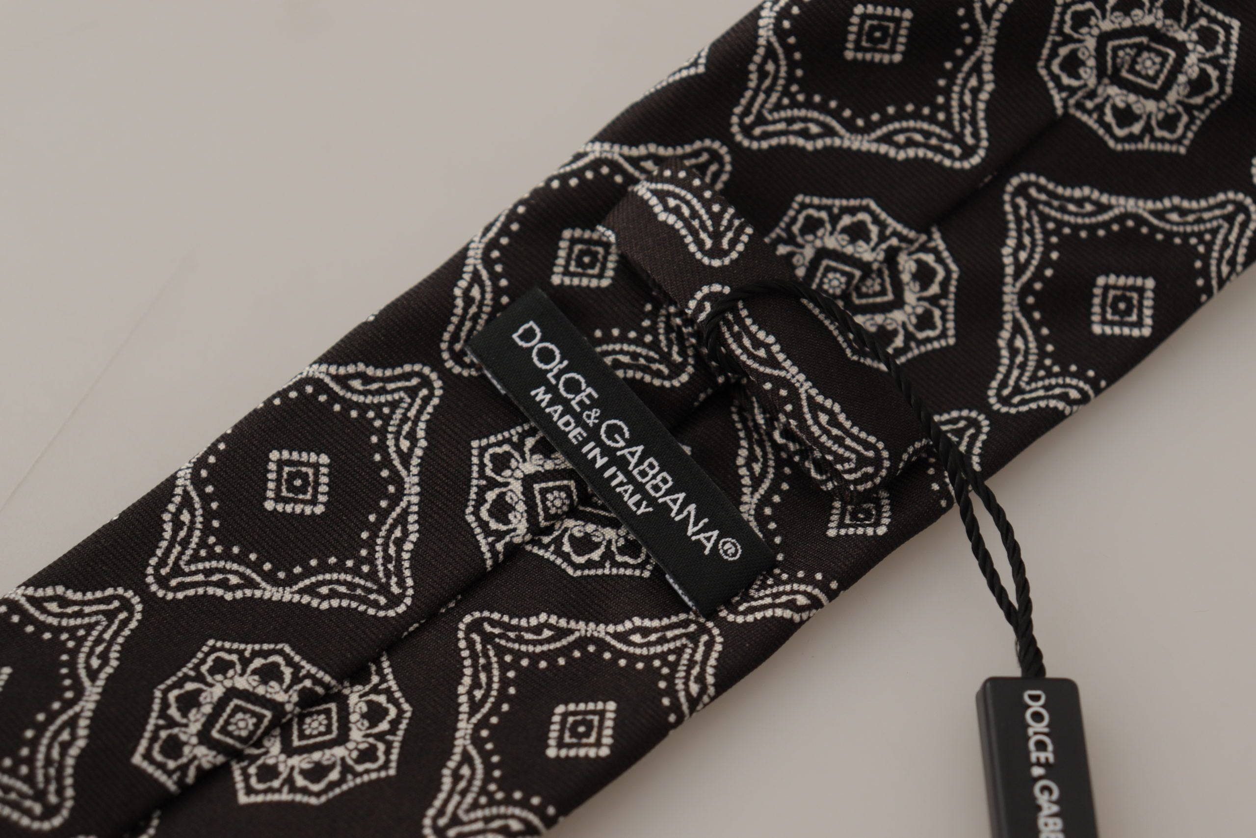 Dolce &amp; Gabbana Elegante geometrische Seidenfliege