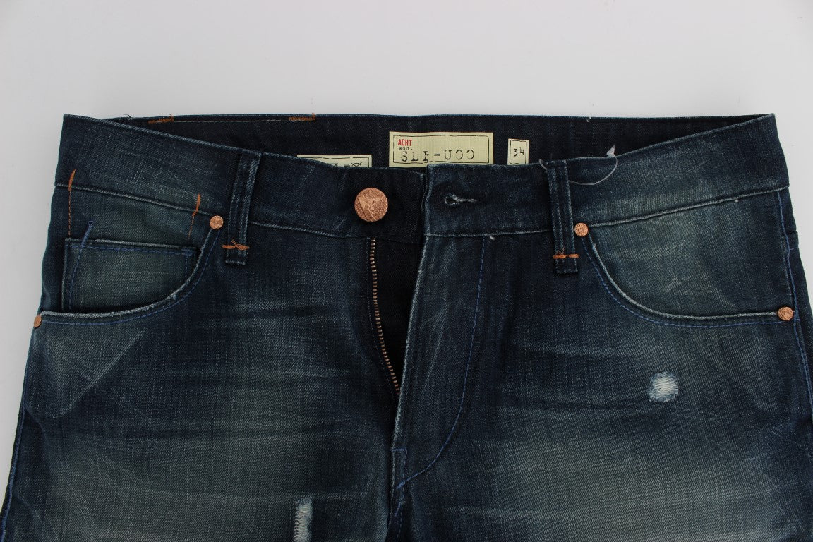 Acht Sleek Slim Fit Jeans aus italienischem Denim