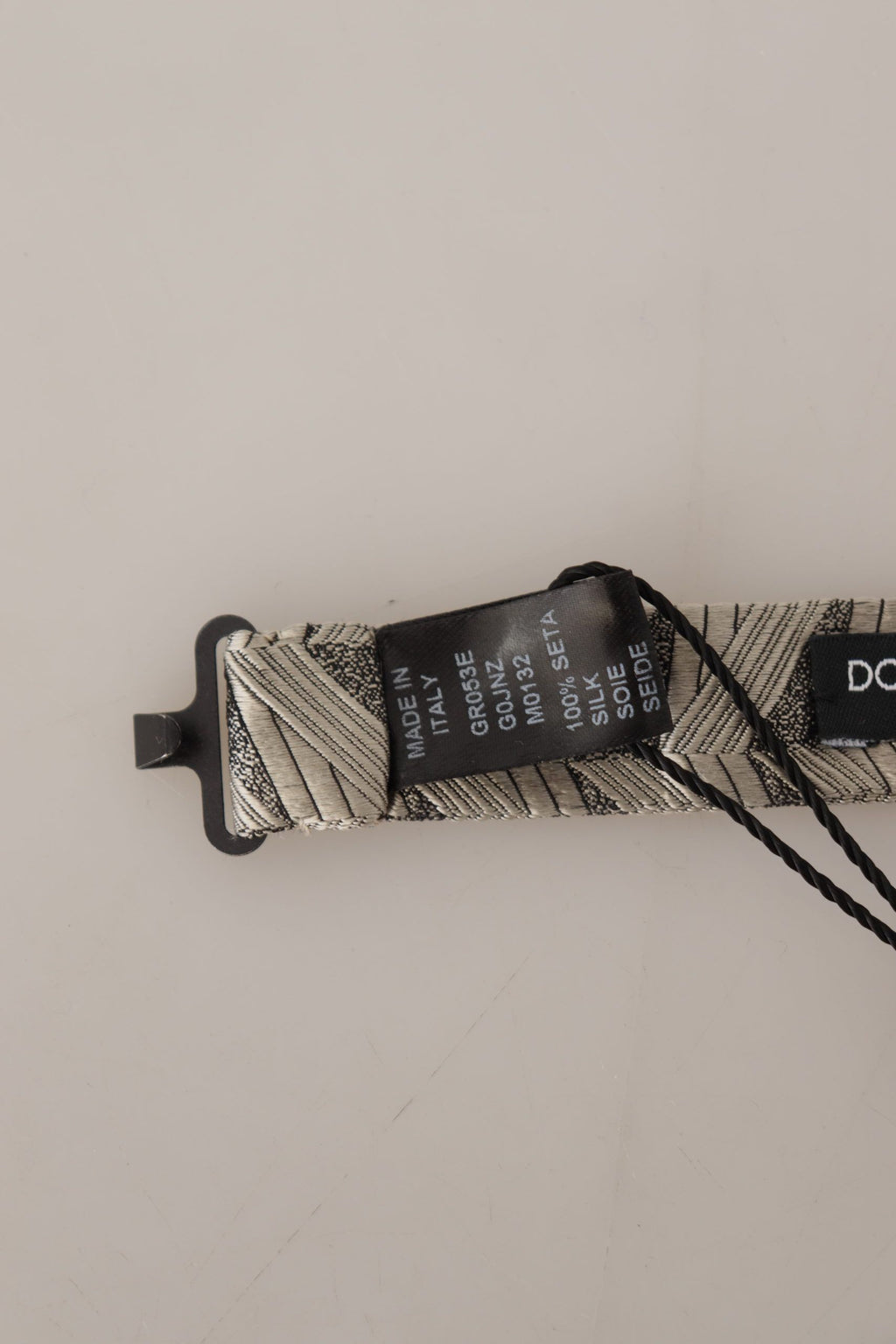 Dolce &amp; Gabbana Elegante graue Seidenfliege