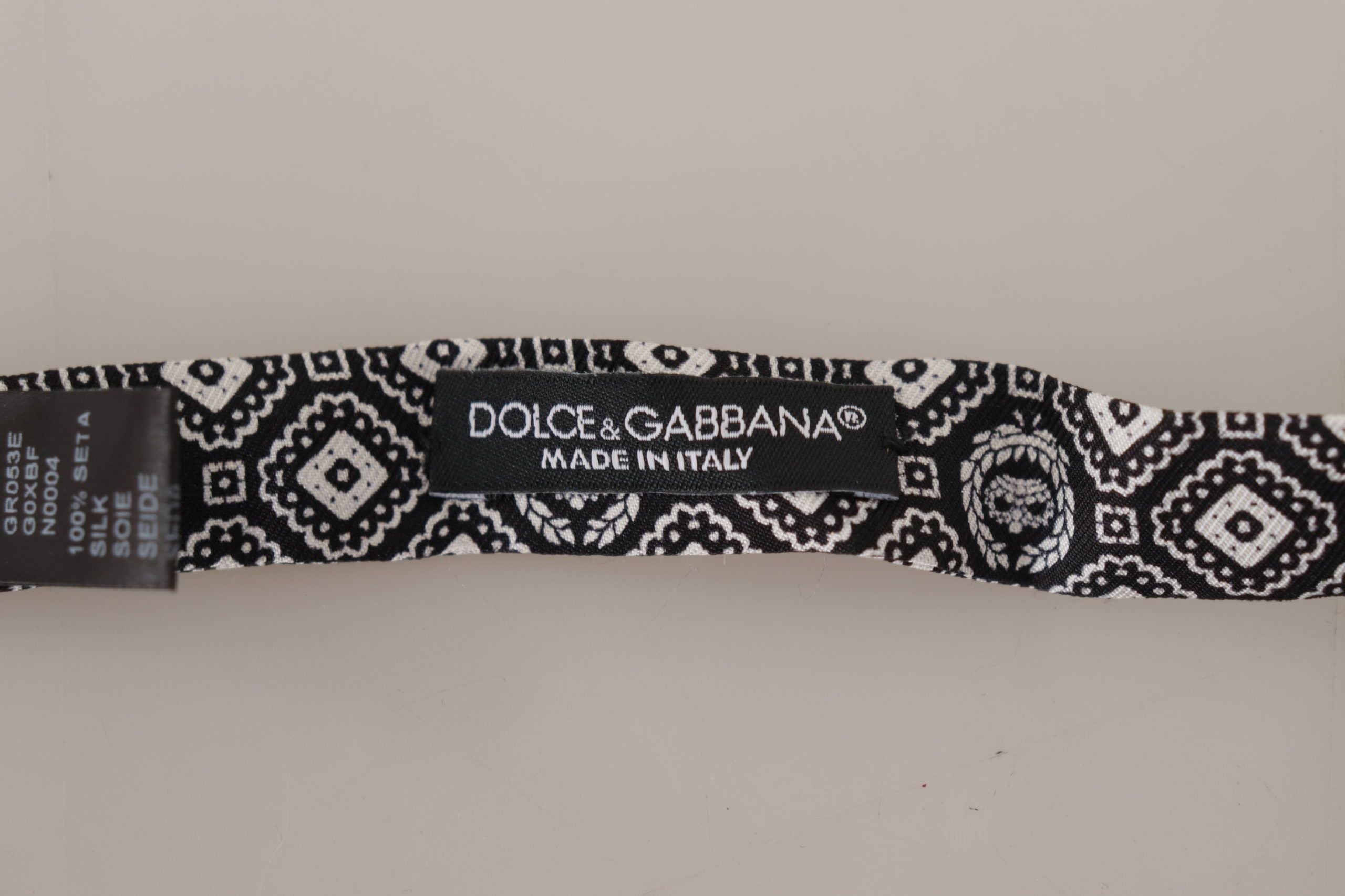 Dolce &amp; Gabbana Elegante schwarze Seidenfliege