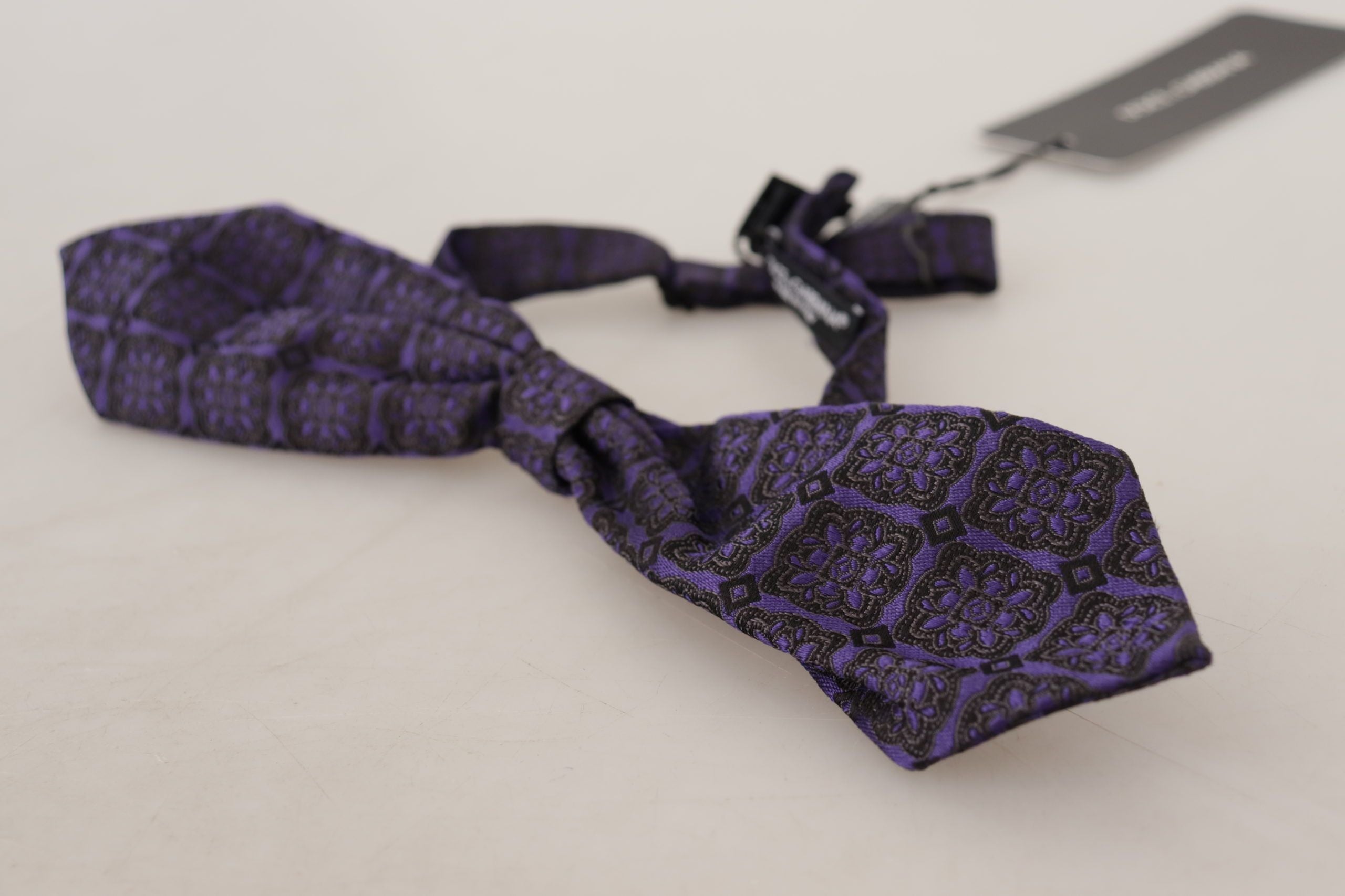 Dolce &amp; Gabbana Elegante blaue Fliege aus Seide mit geometrischem Muster