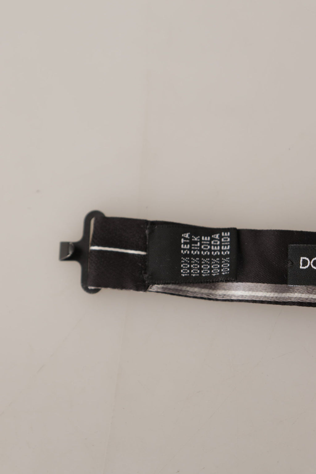 Dolce &amp; Gabbana Elegante Seidenfliege in Schwarz und Grau