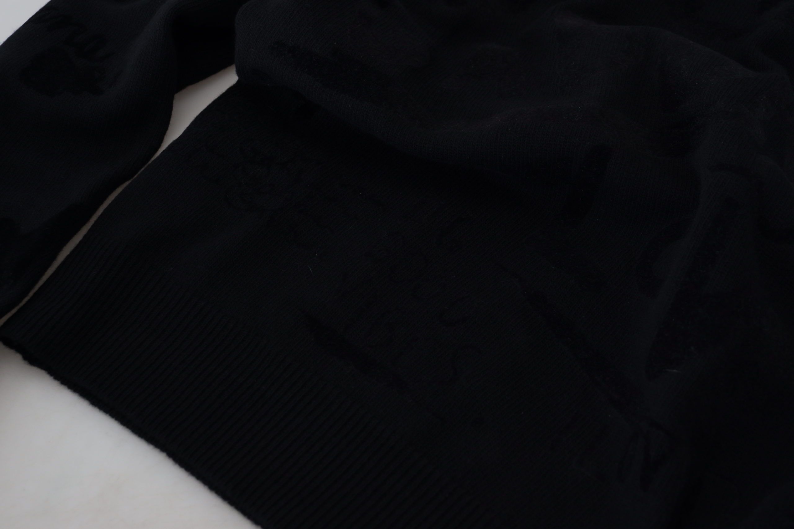 Dolce &amp; Gabbana Eleganter schwarzer Wollpullover mit Logo