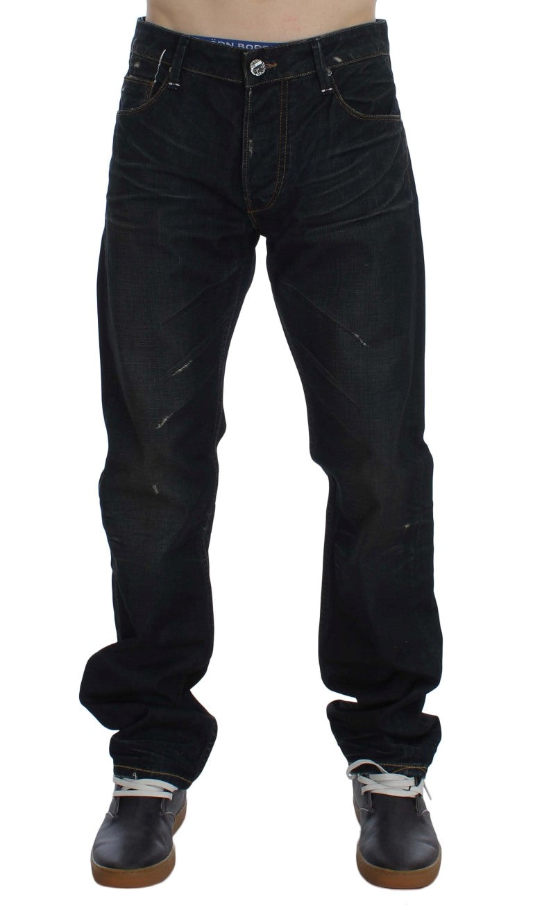 Acht Elegante Straight Fit Dunkelblaue Jeans