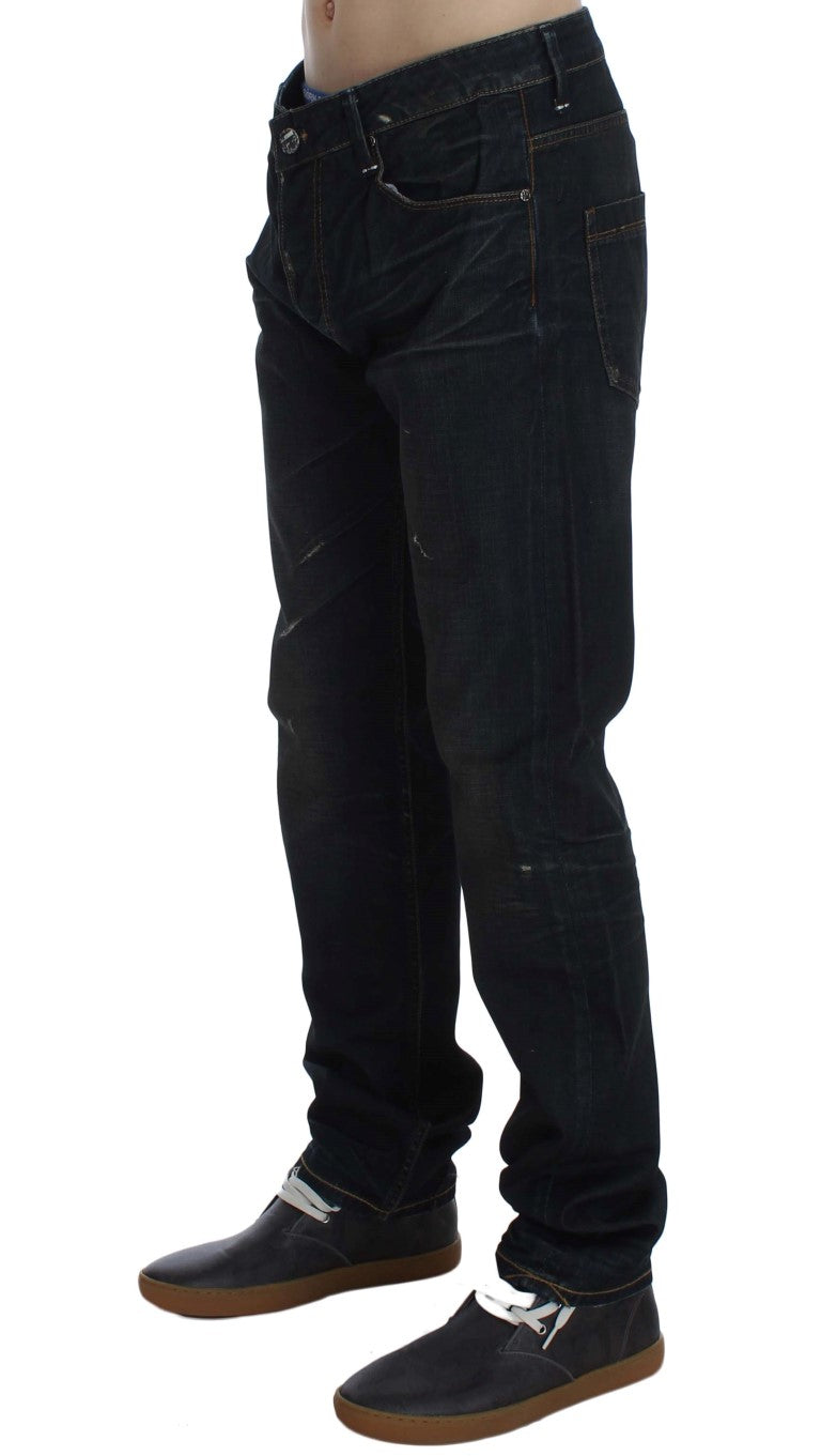Acht Elegante Straight Fit Dunkelblaue Jeans