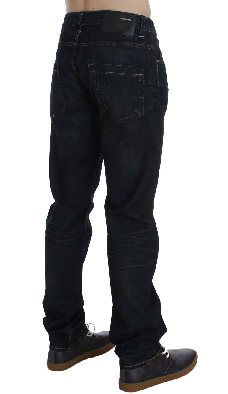 Acht Elegante Straight Fit Dunkelblaue Jeans