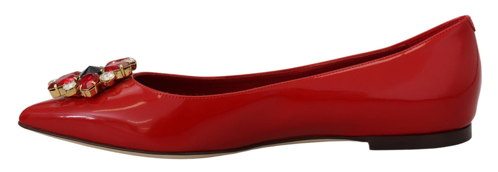 Mocassins Dolce &amp; Gabbana en daim rouge et cristaux : une élégance exquise