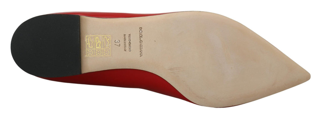 Mocassins Dolce &amp; Gabbana en daim rouge et cristaux : une élégance exquise