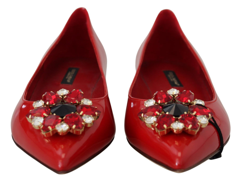 Mocassins Dolce &amp; Gabbana en daim rouge et cristaux : une élégance exquise