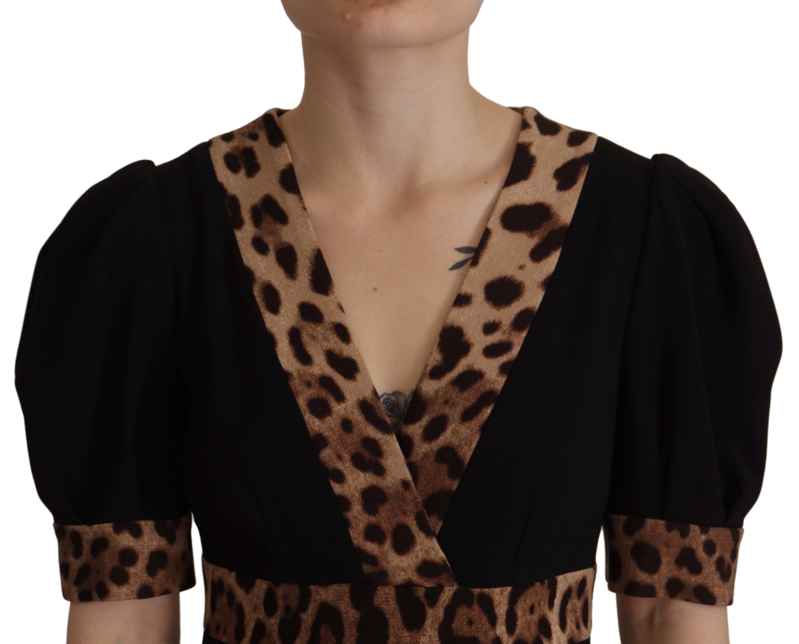 Dolce &amp; Gabbana – Elegantes schwarzes A-Linien-Kleid mit V-Ausschnitt