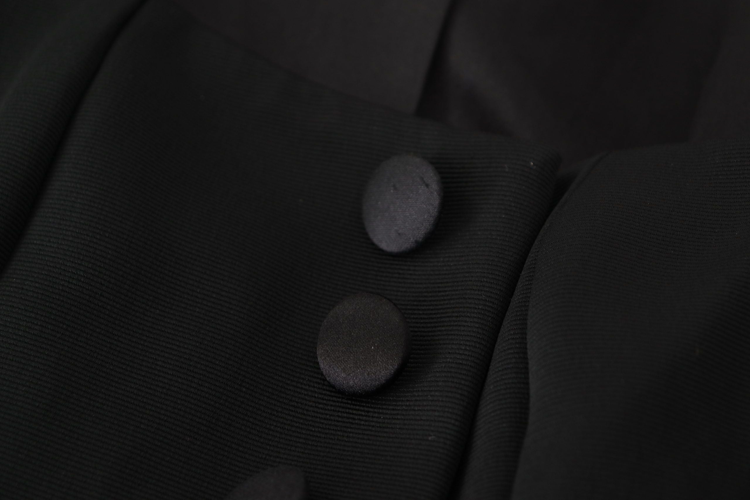 Dolce &amp; Gabbana - Veste noire élégante à boutons-pression avec doublure en soie