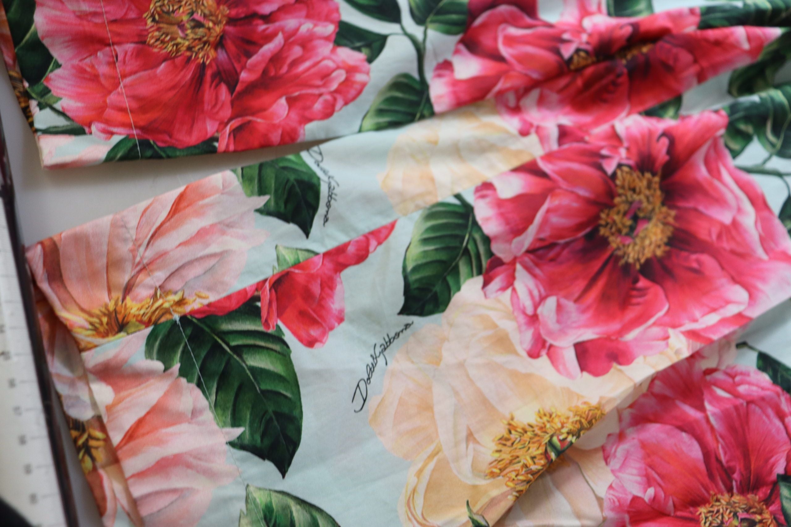 Dolce &amp; Gabbana – Exquisite Hose mit hoher Taille aus Seide