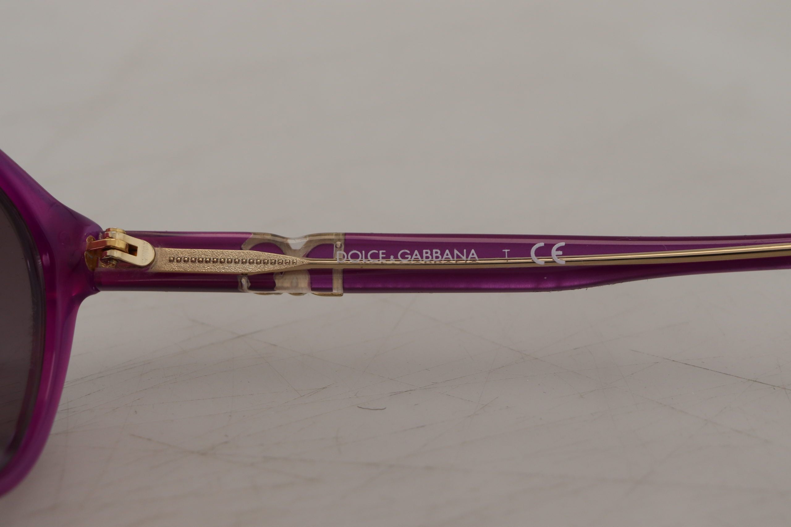 Dolce &amp; Gabbana – Schicke, runde Sonnenbrille aus violettem Acetat
