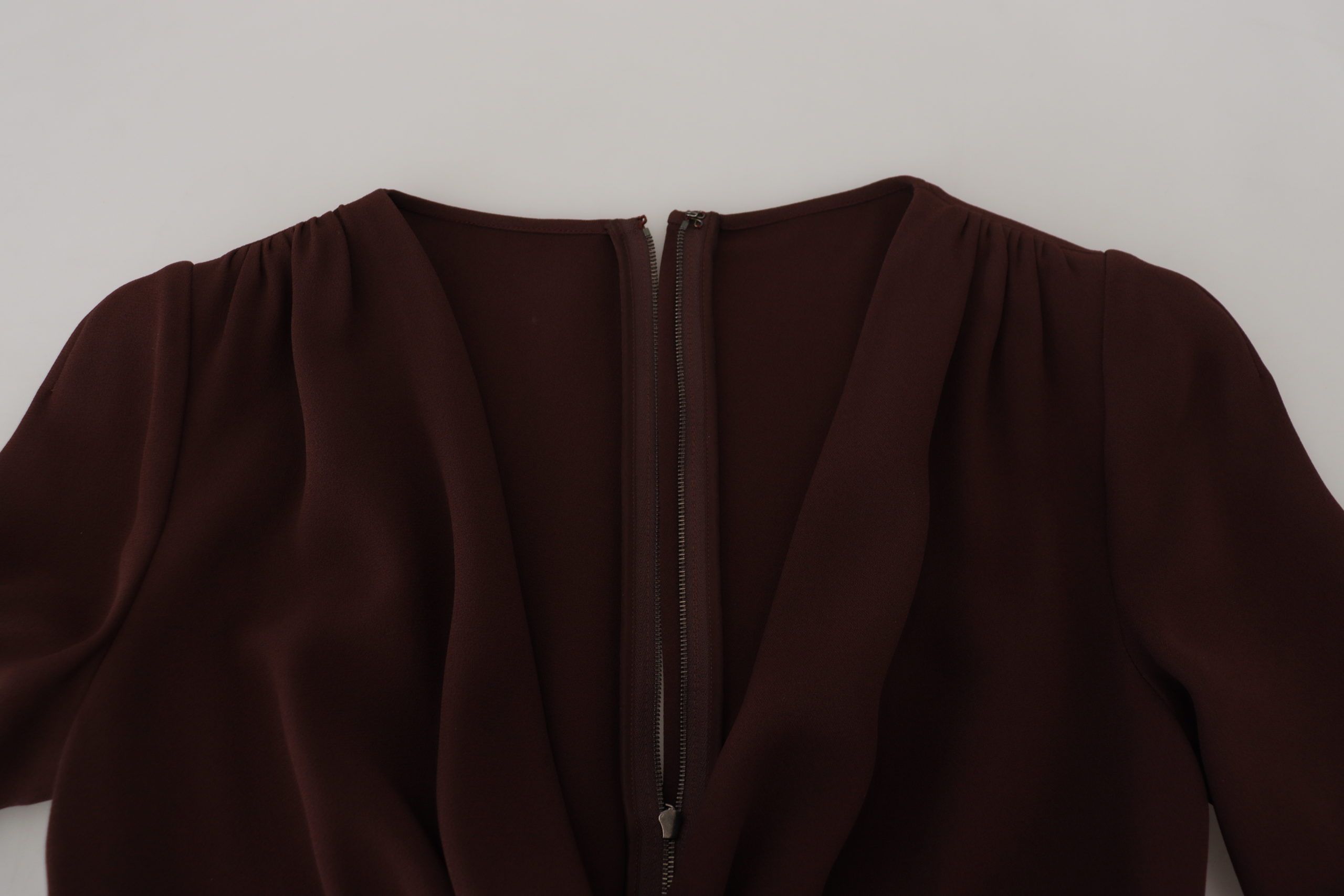 Robe portefeuille marron élégante à manches longues Dolce &amp; Gabbana