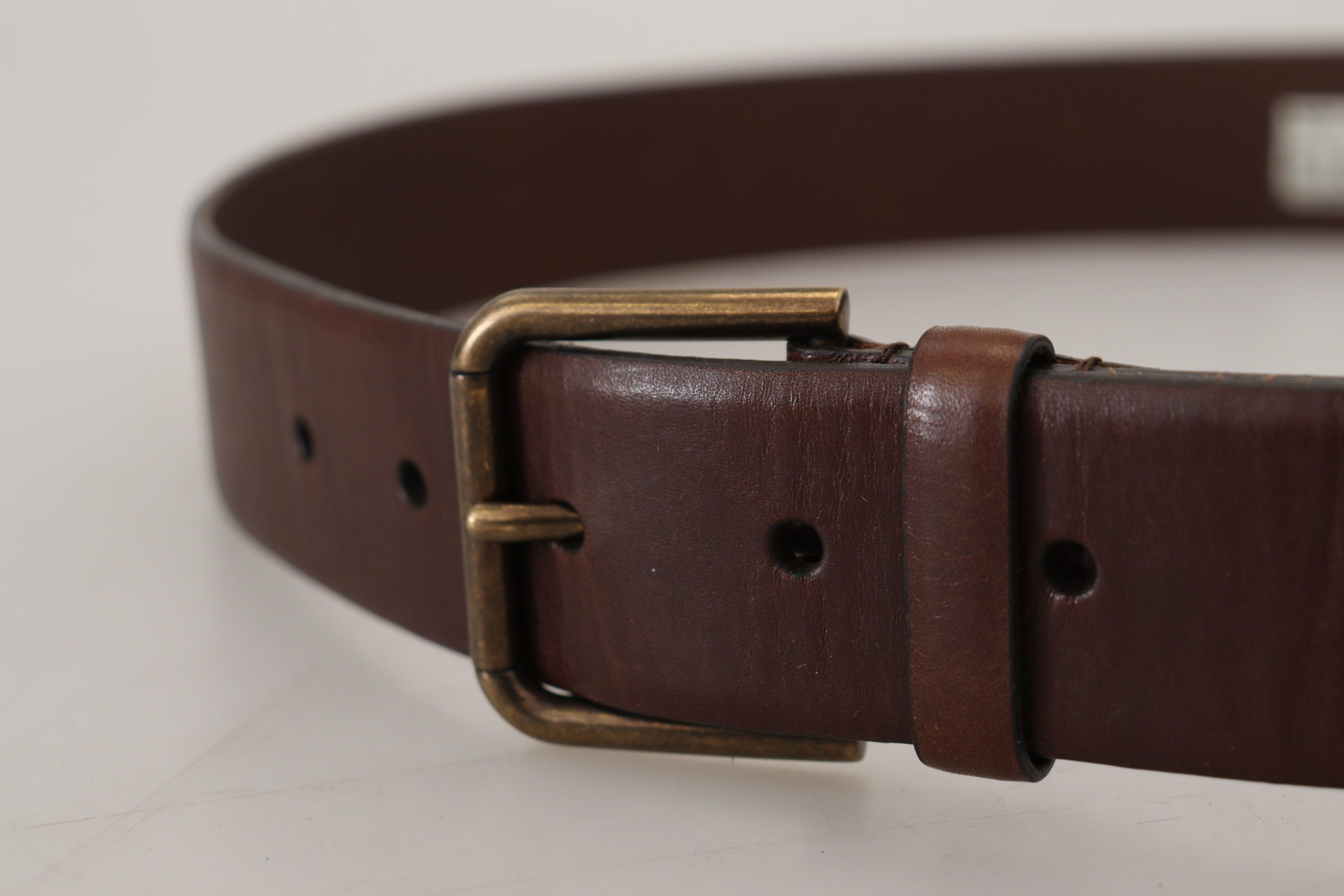 Ceinture élégante en cuir marron Dolce &amp; Gabbana avec boucle en métal