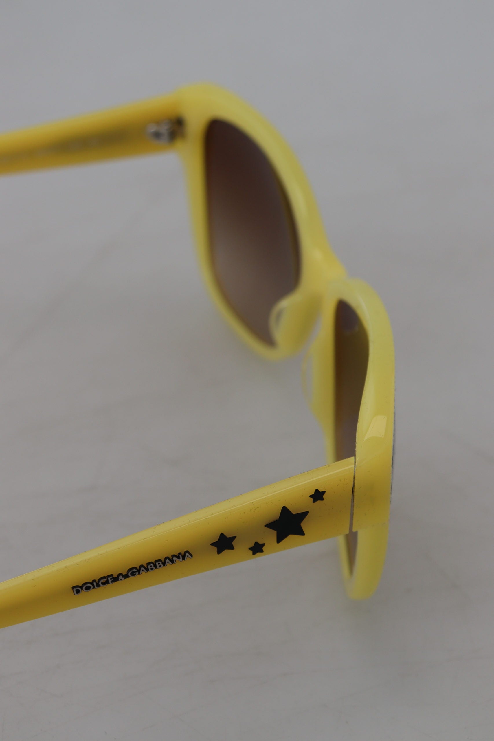 Dolce &amp; Gabbana – Schicke Sonnenbrille aus gelbem Acetat mit Farbverlauf