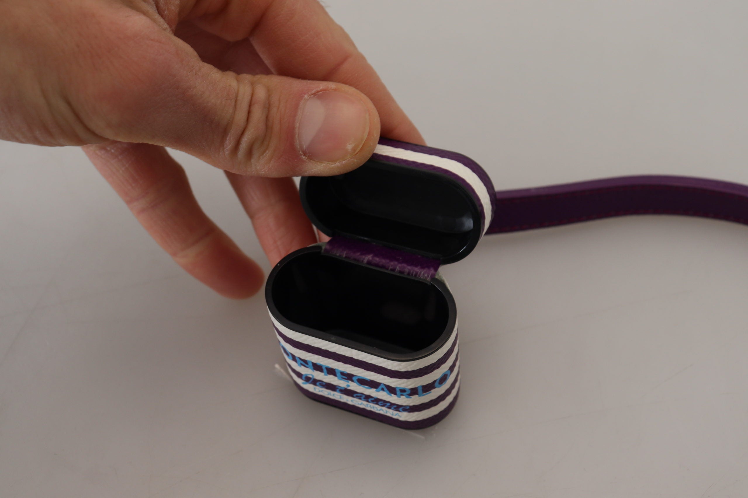Étui pour Airpods en cuir violet Dolce &amp; Gabbana Chic