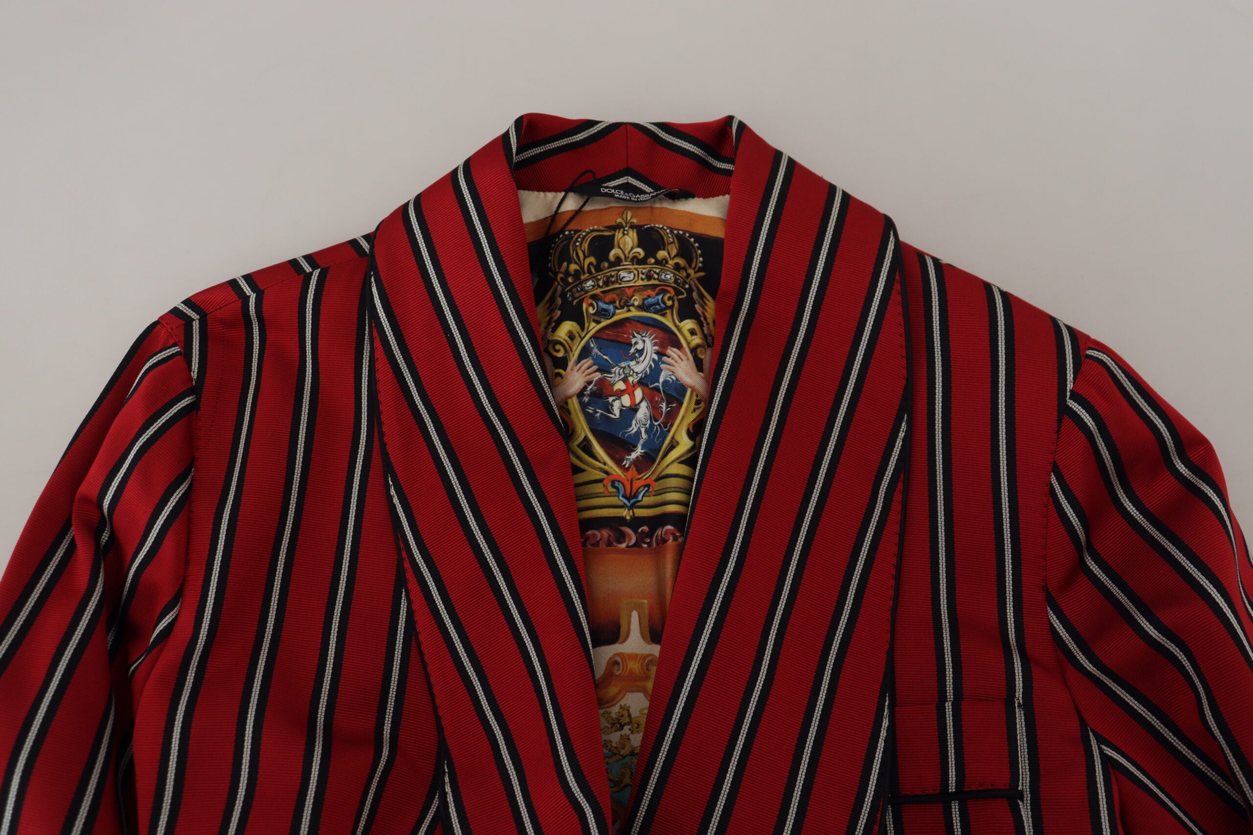 Robe longue élégante à rayures rouges Dolce &amp; Gabbana, vêtements de luxe