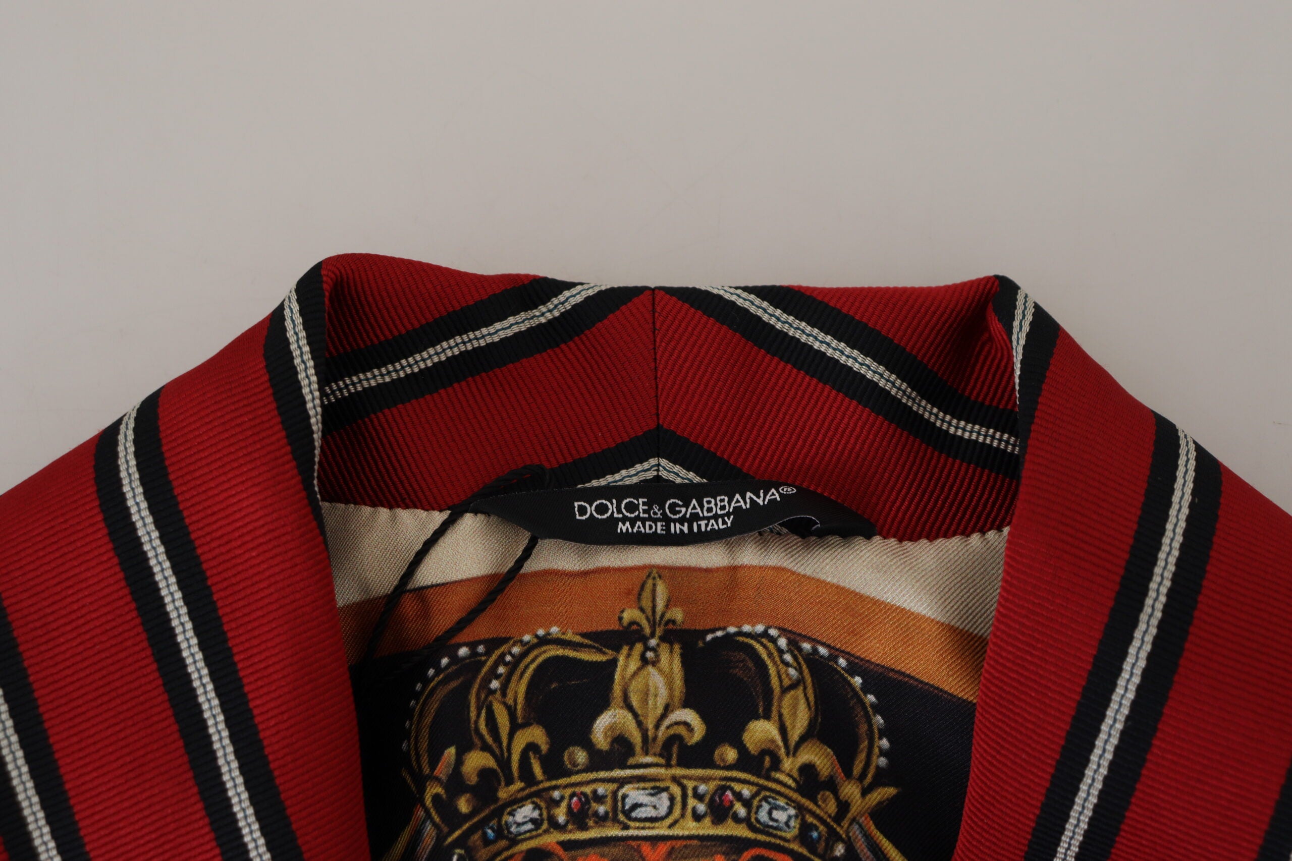 Robe longue élégante à rayures rouges Dolce &amp; Gabbana, vêtements de luxe