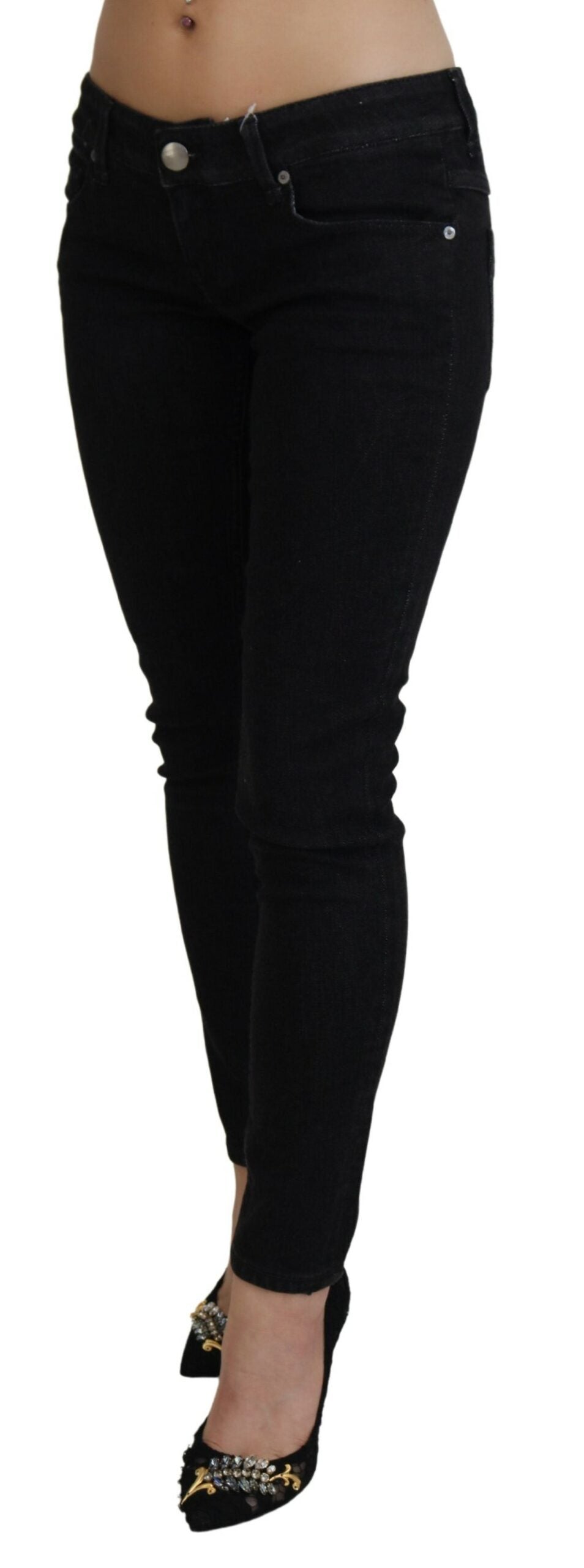 Acht Slim-Fit-Denim aus glatter Baumwolle in Schwarz