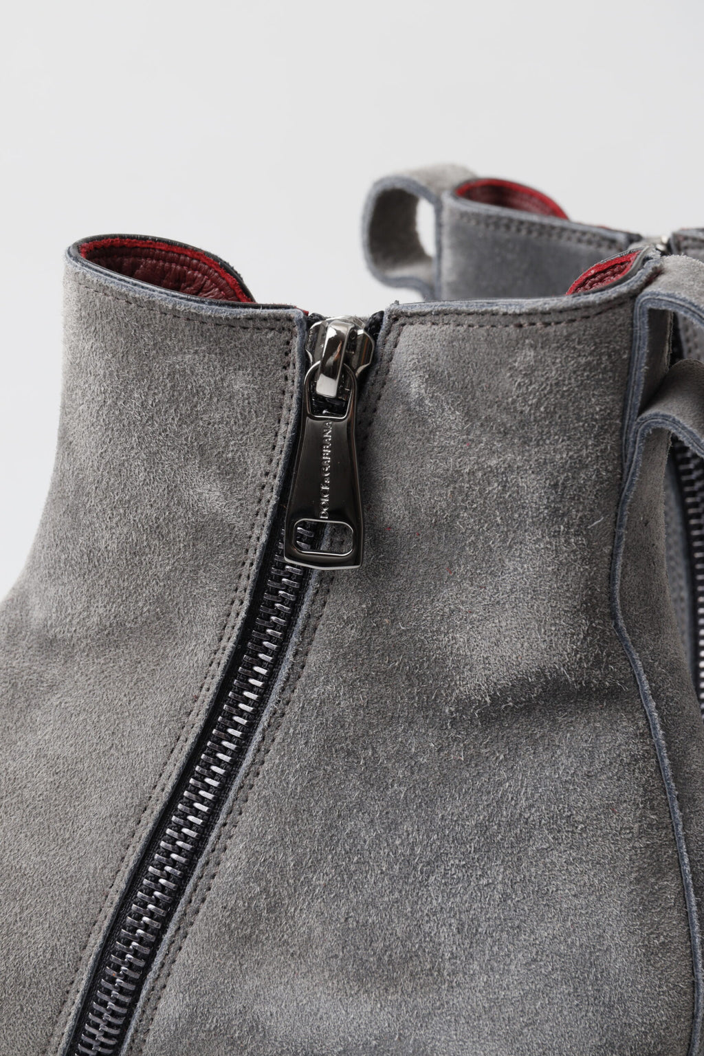 Dolce &amp; Gabbana Elegante graue Chelsea-Lederstiefel