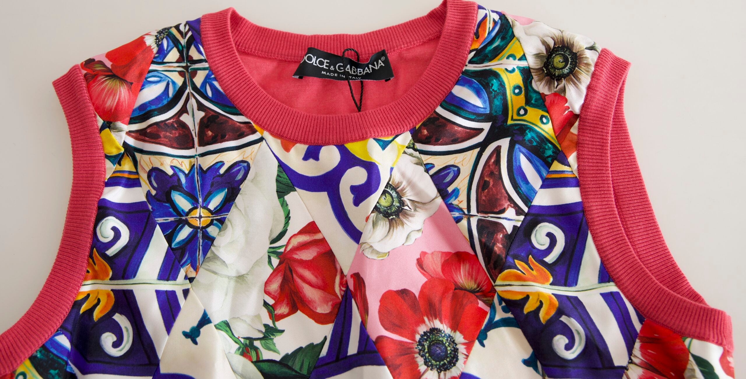 Dolce &amp; Gabbana Élégant haut ras du cou en mélange cachemire-soie