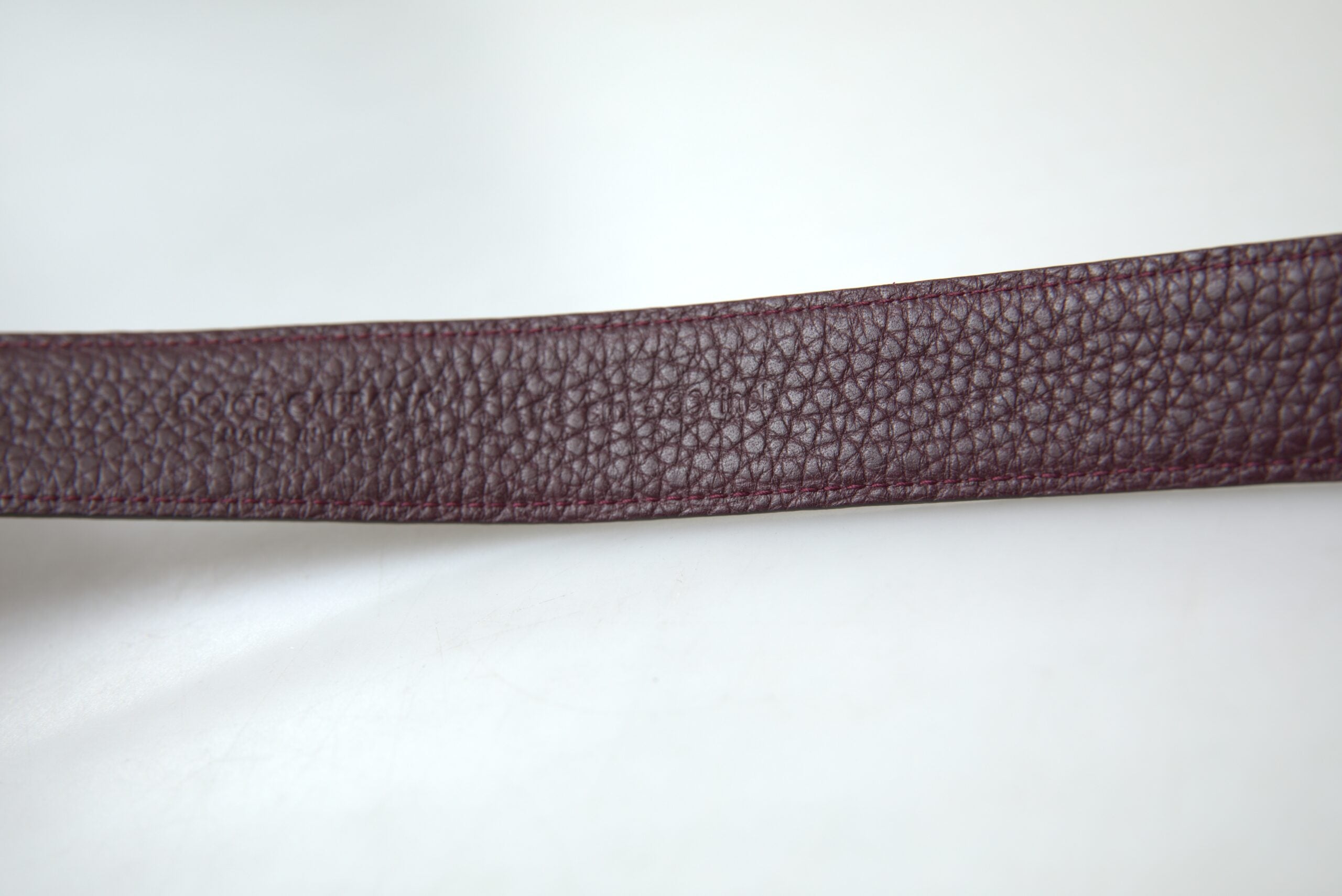 Ceinture élégante en cuir marron Dolce &amp; Gabbana avec boucle en métal