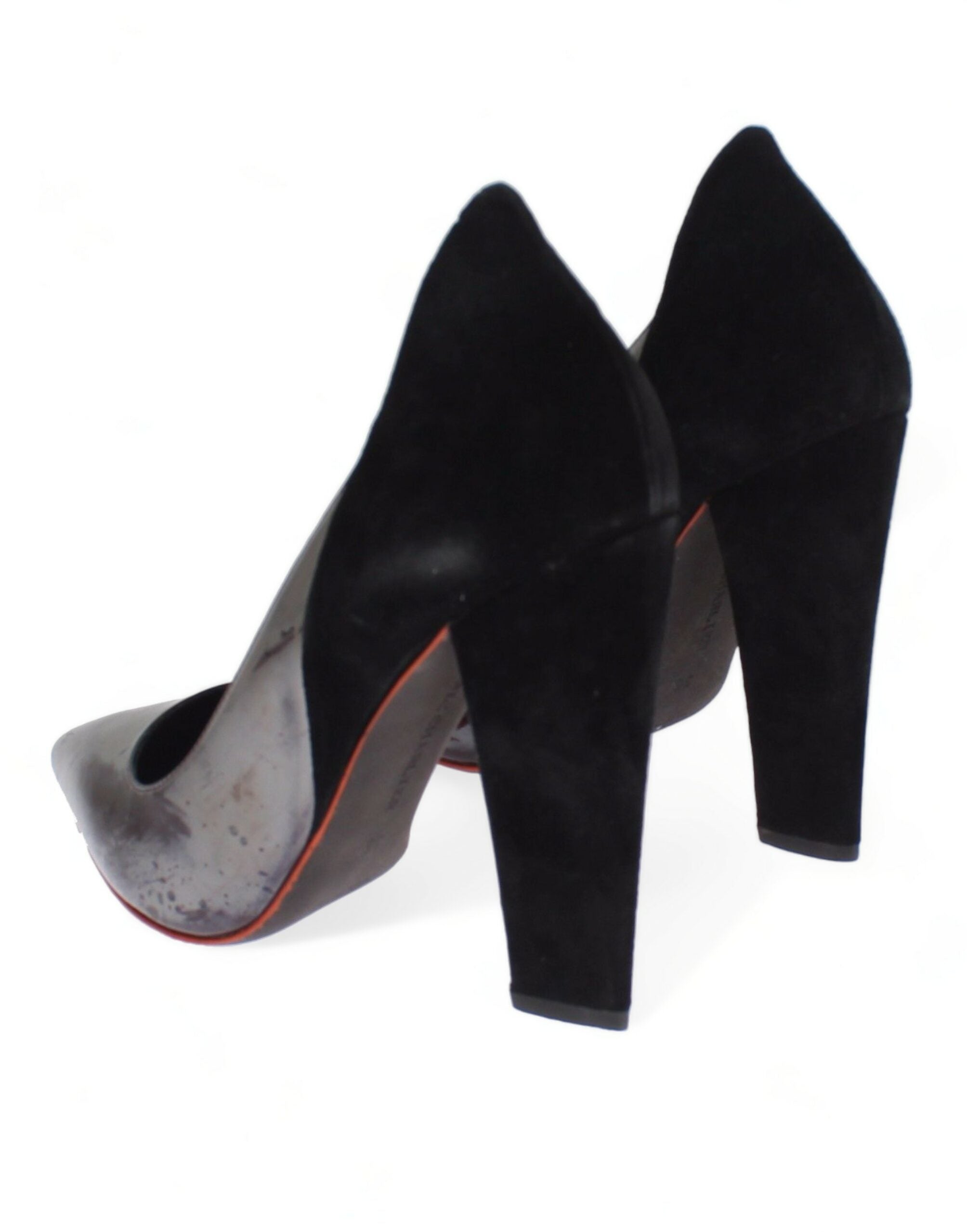 Cédric Charlier Schicke Pumps aus metallicgrauem Leder
