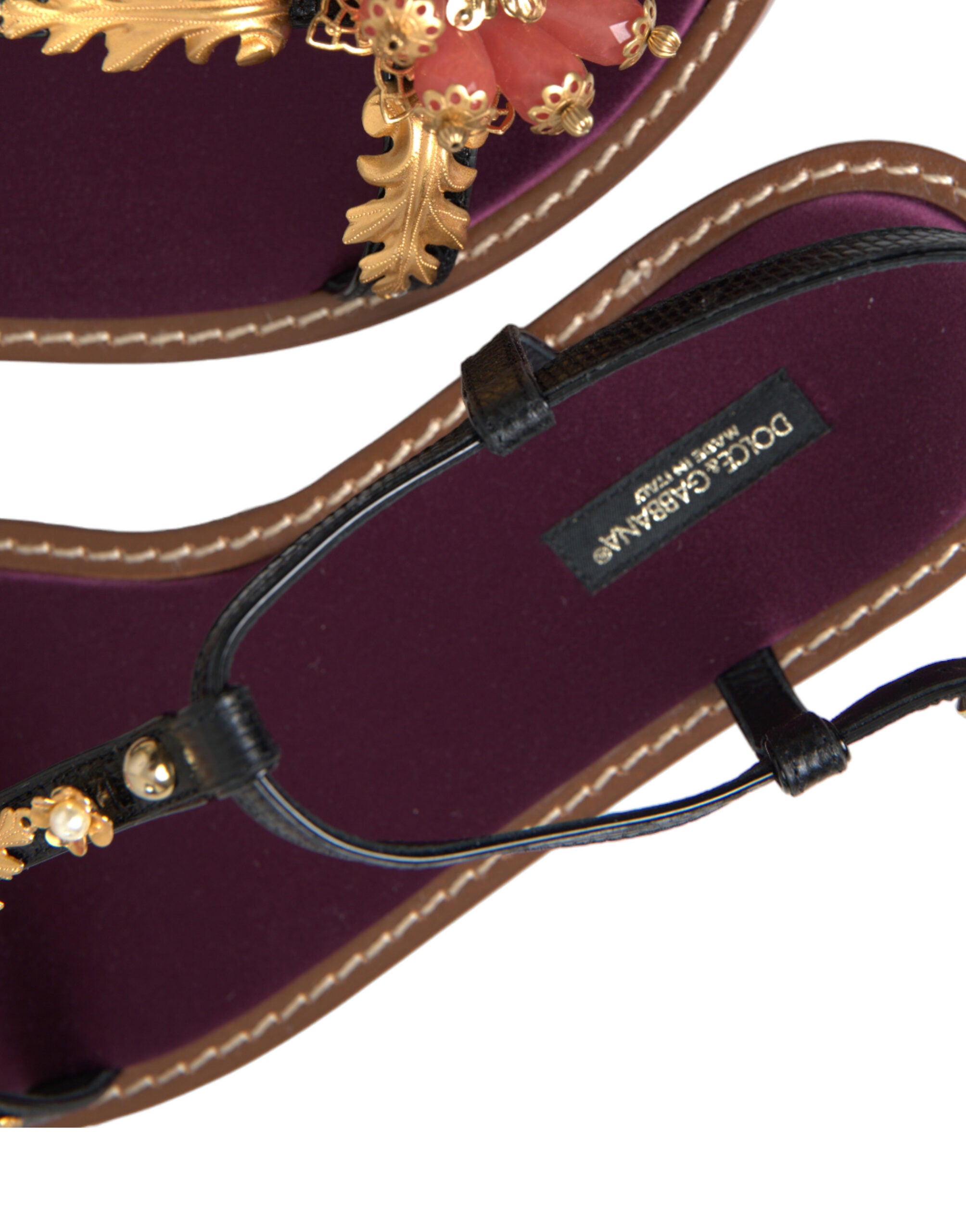 Dolce &amp; Gabbana Elegante, kristallverzierte flache Sandalen