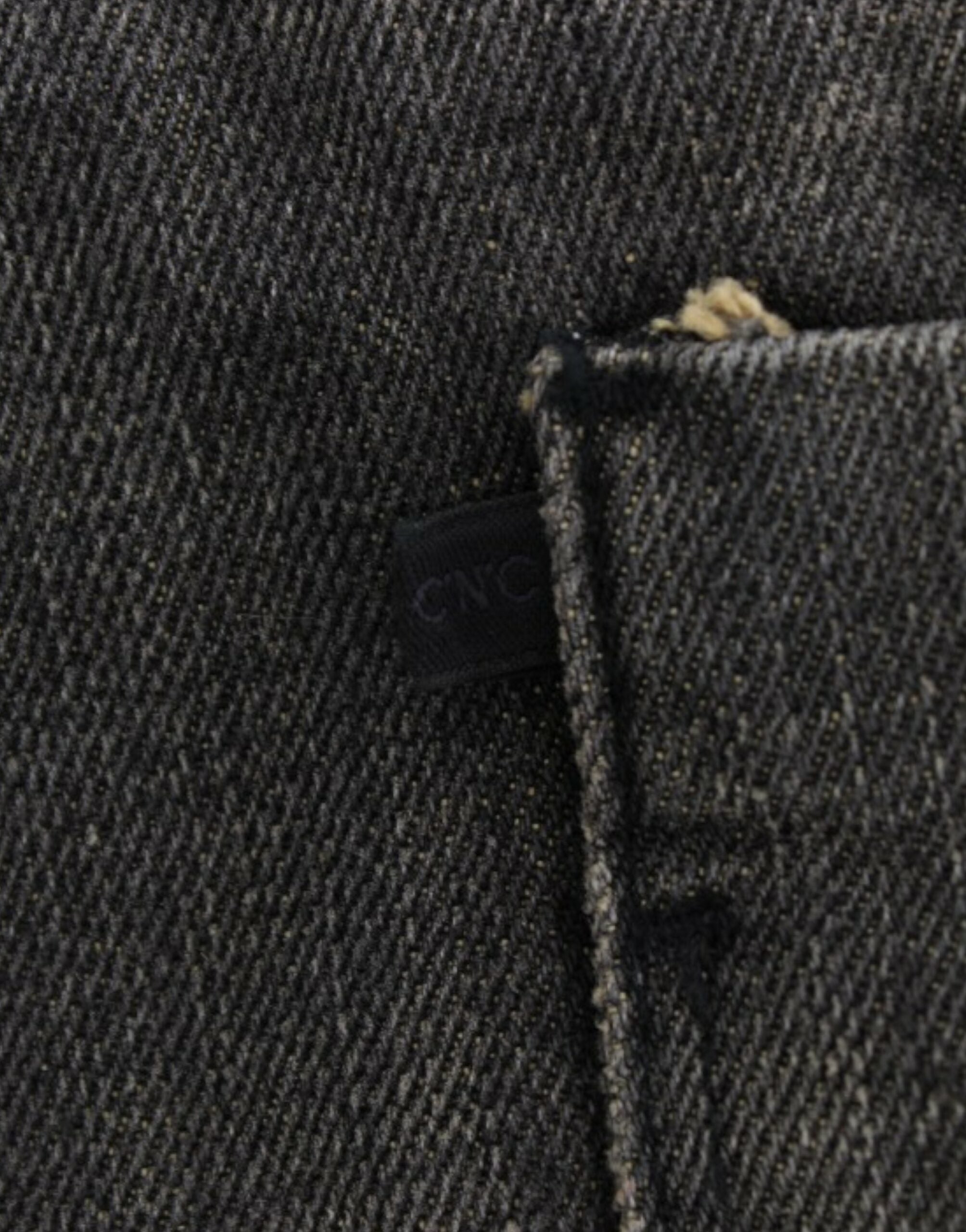 Jean gris élégant à jambe droite et effet usé Costume National