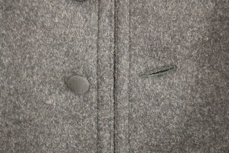 Dolce &amp; Gabbana Élégant gilet en laine mélangée grise