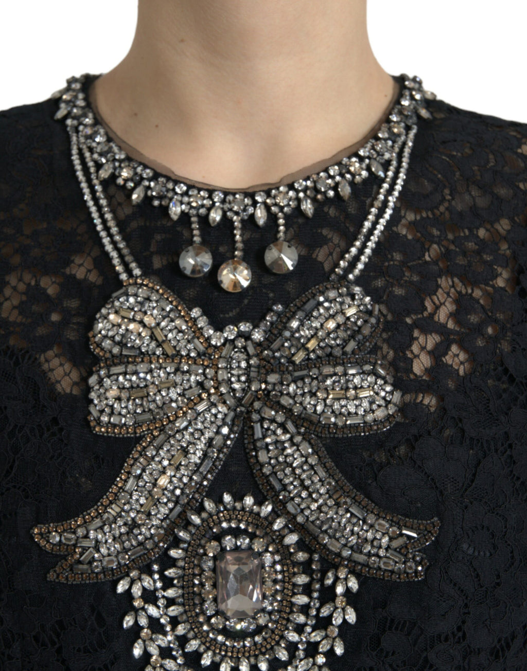 Dolce &amp; Gabbana Elegantes Etuikleid mit Kristallverzierung