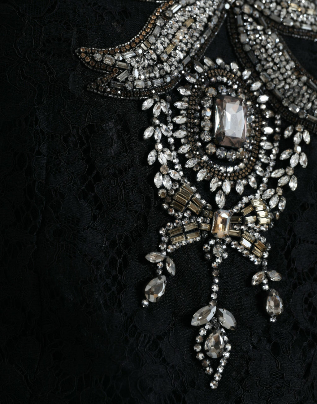 Dolce &amp; Gabbana Elegantes Etuikleid mit Kristallverzierung