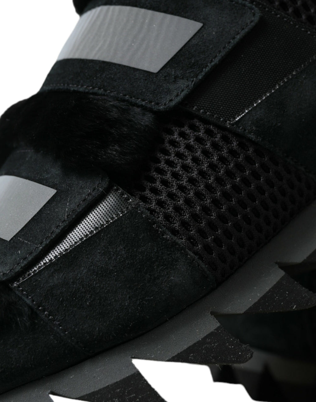 Dolce &amp; Gabbana Elegante, pelzverzierte Wildleder-Sneakers