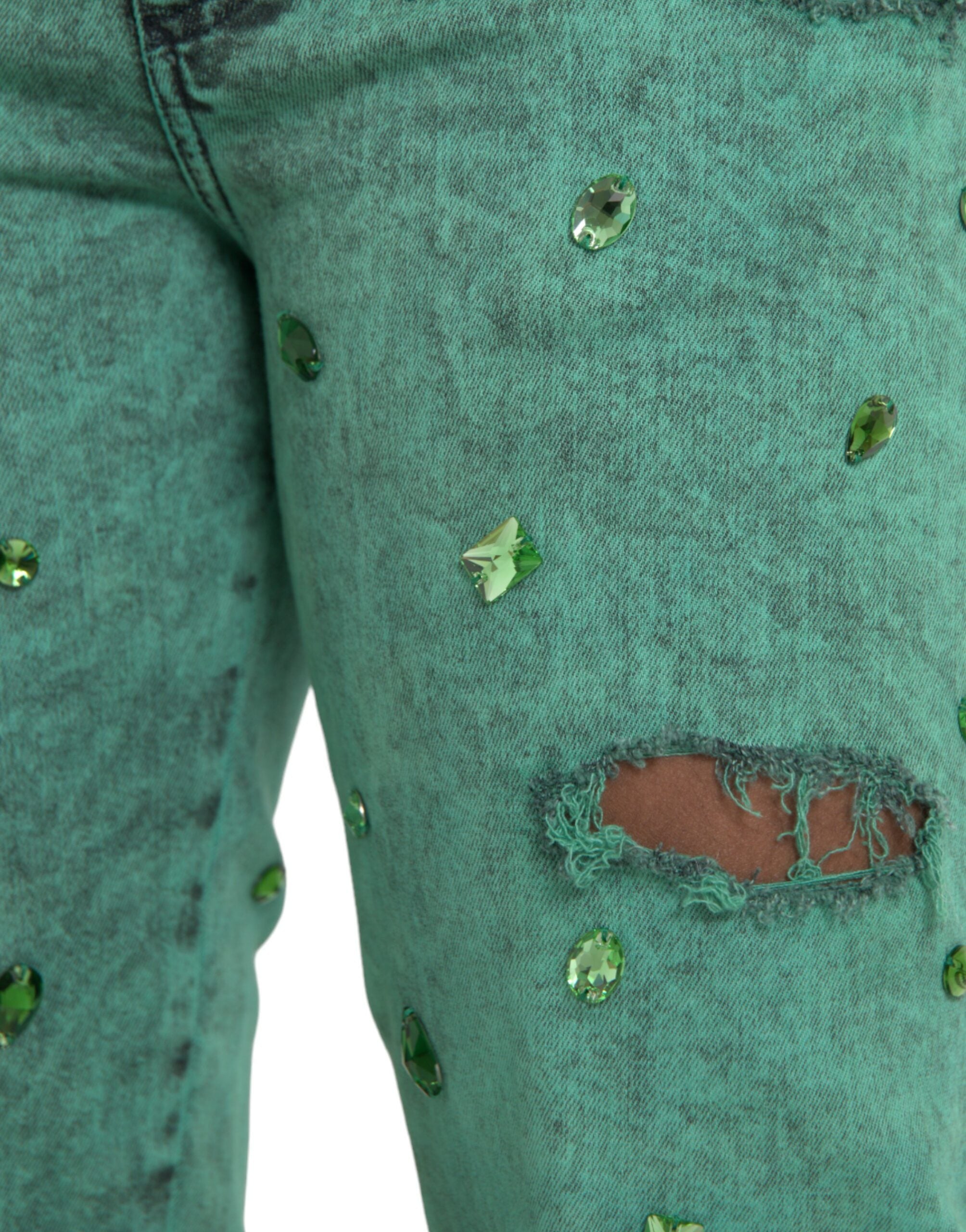 Dolce &amp; Gabbana – Eng anliegende Jeans aus Baumwollstretch mit grünen Kristallen